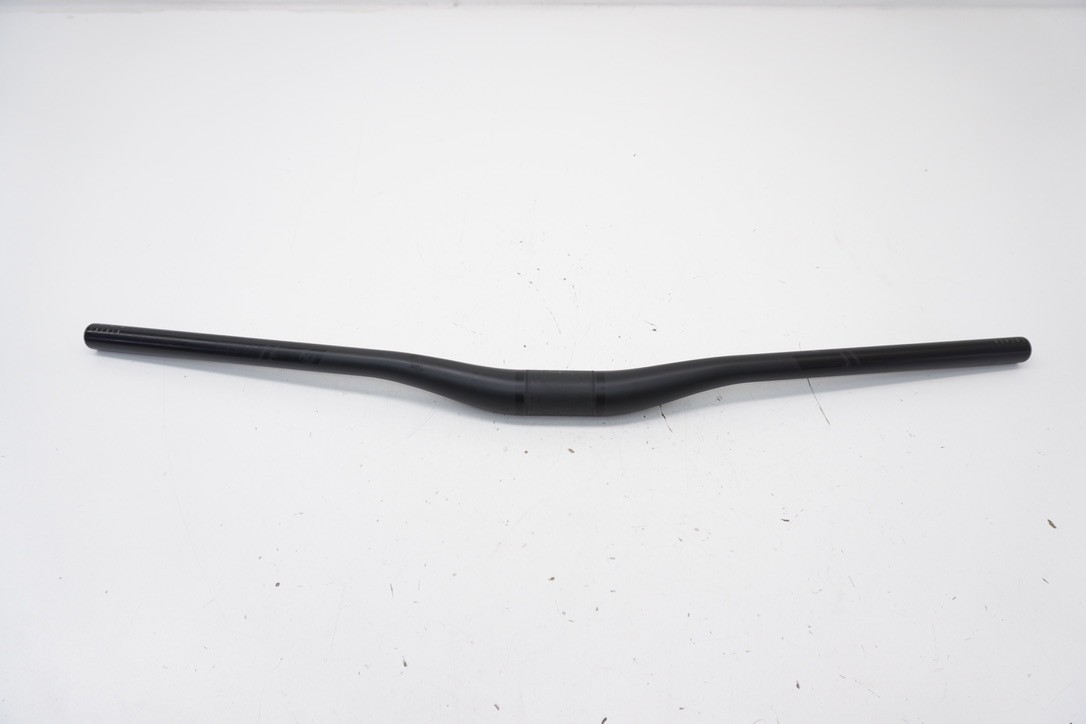 Pivot Cycles Phoenix Alloy Handlebars 35mm Diameter 20mm Rise 780mm Width