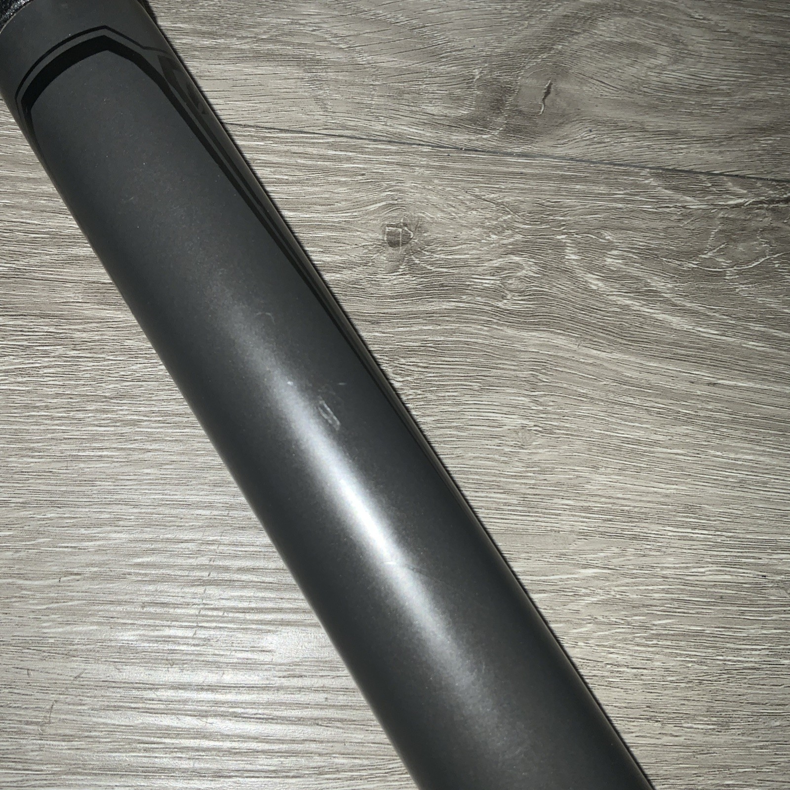 VIPER CARBON SEAT POST 30.8 MM x 400 MM TOTAL LENGTH 272 GRAMS