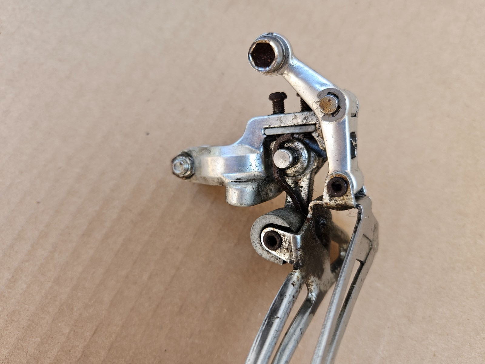 Vintage Shimano Deerhead Front Derailleur FD-M700 28.6mm Clamp Japan