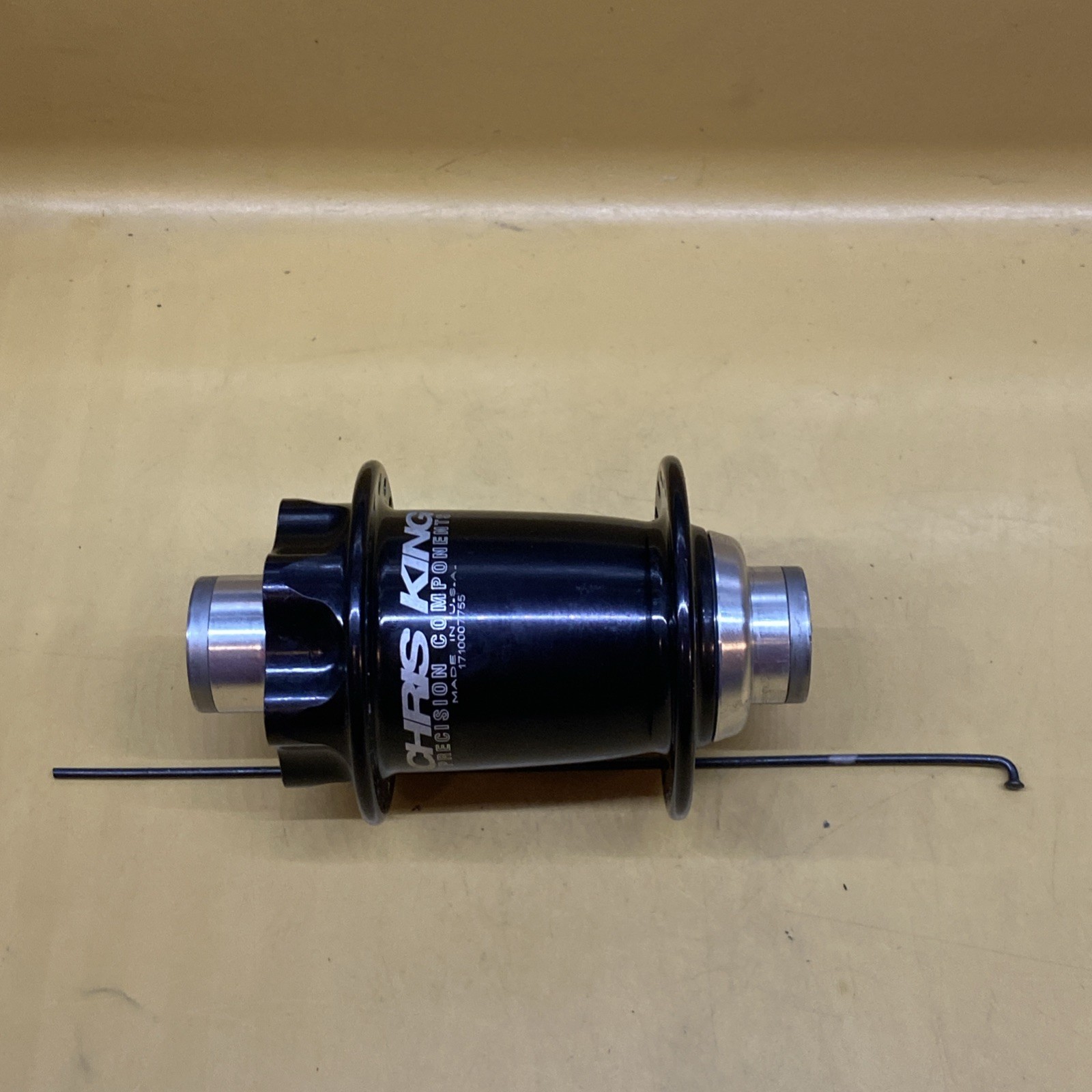 Black Chris King ISO 36h F20x110mmTA/R10x135mm Bolt-On,QR or 142mmTA Disc Hubset