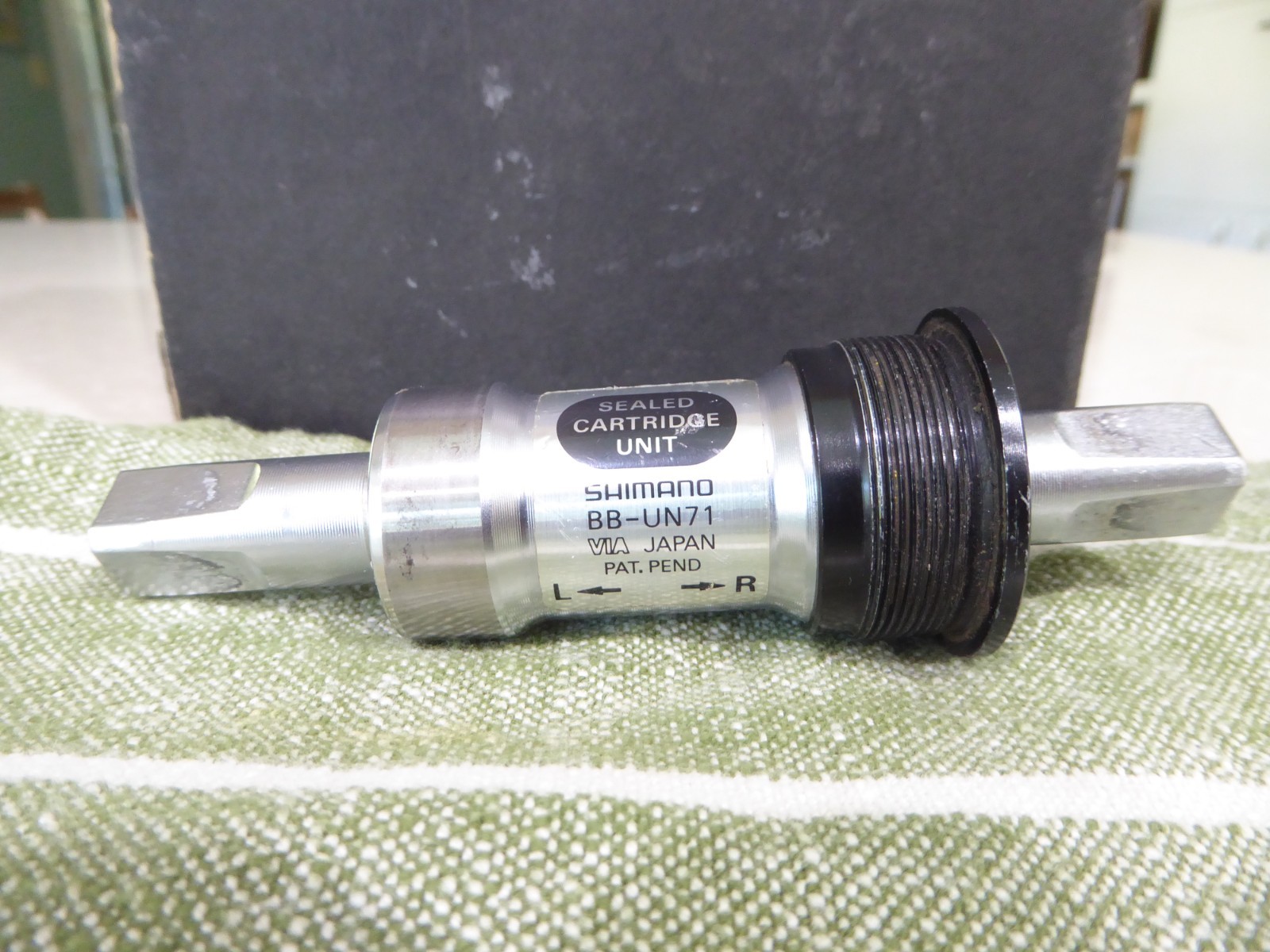 Shimano Sealed Cartridge Unit BB-UN71 Japan Excellent Square Taper 68mm