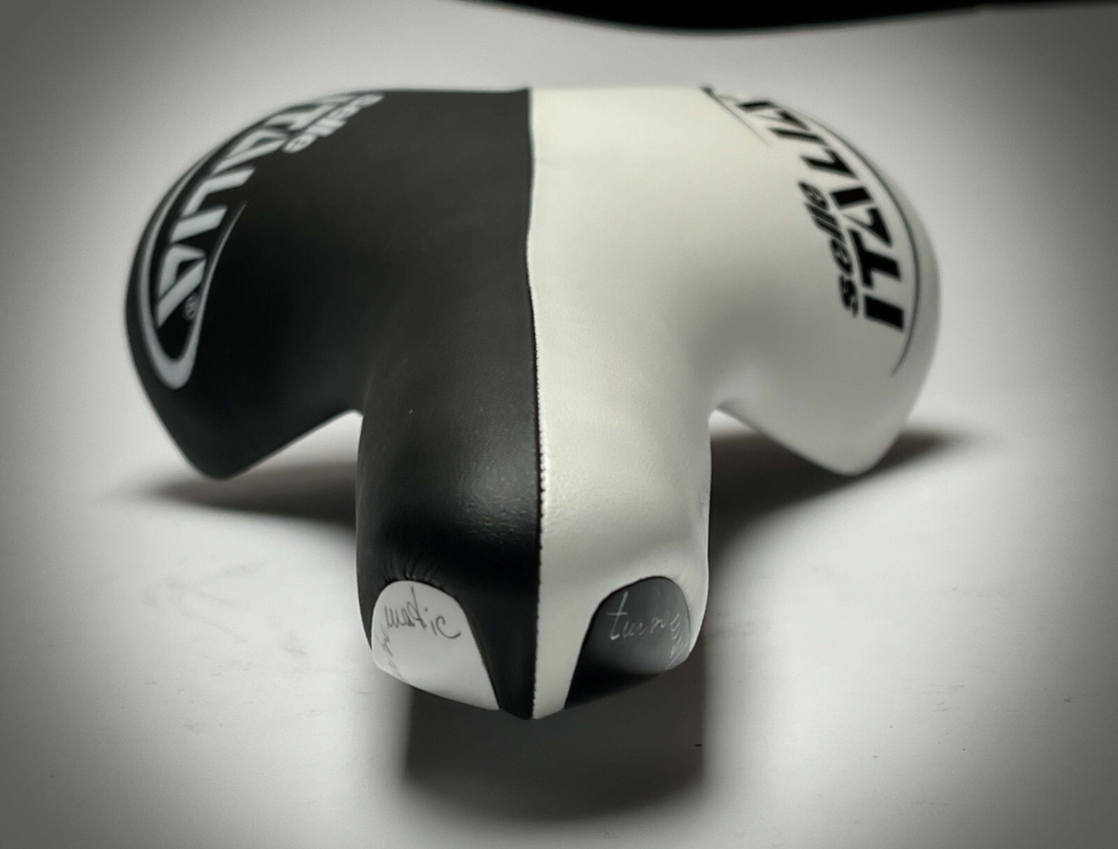 NOS SADDLE ITALY TURBOMATIC WHITE AND BLACK leather saddle CARBON NEW 2009