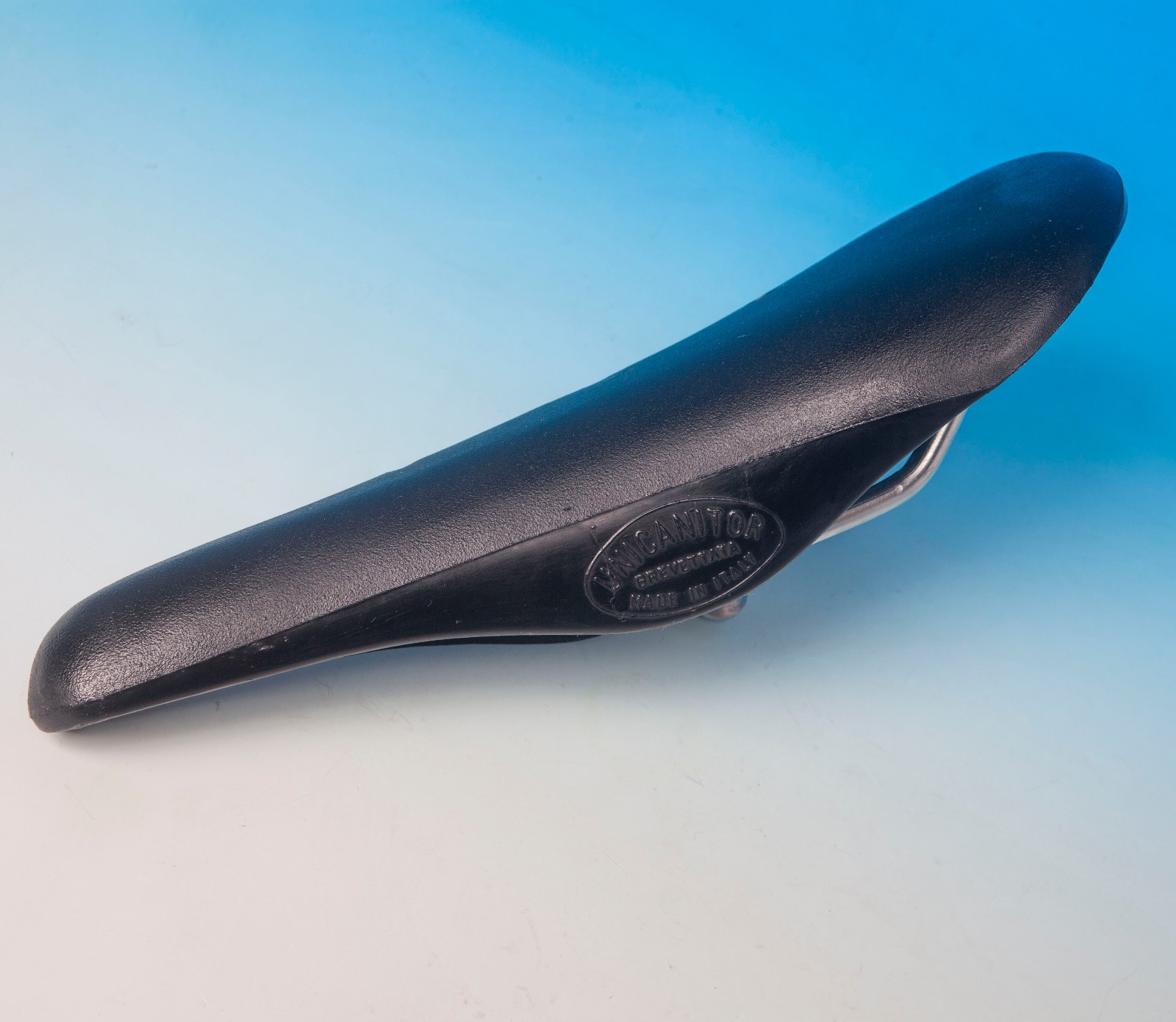 Cinelli UNICANITOR NYLON SADDLE NOS 276x158mm 298 size ROAD/TRACK ICON
