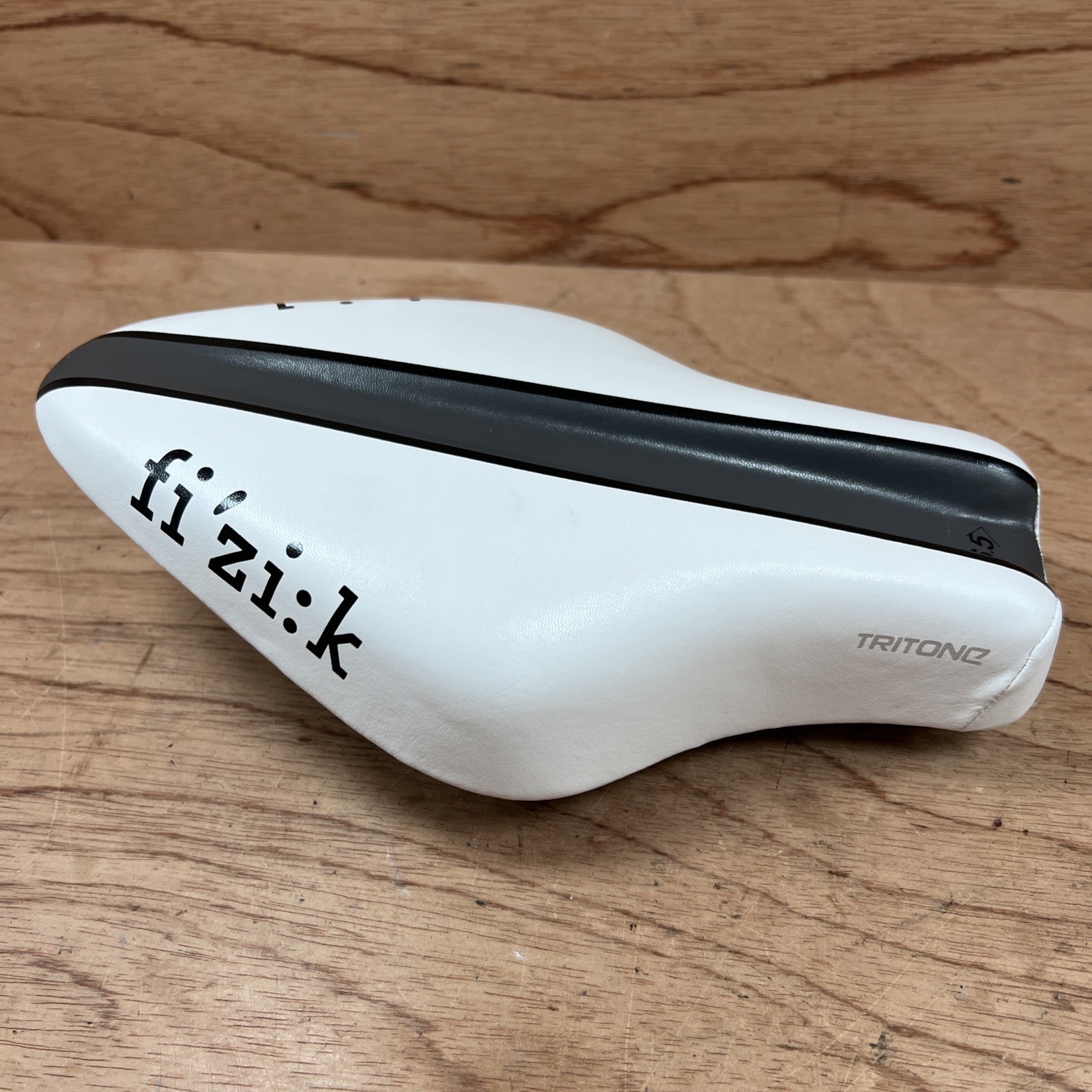 Fizik Tritone 6.5 Saddle Bicycle Seat triathalon stub nose short seat