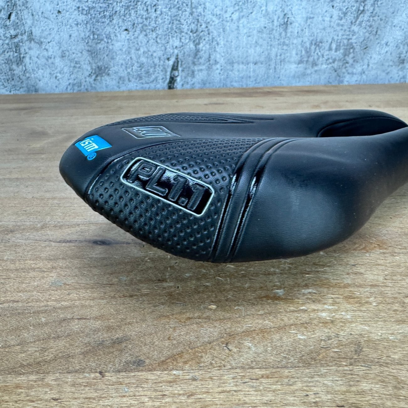 Light Use! ISM PL1.1 40 7x7mm Cr-Mo Alloy Rails 134mm Bike Saddle 334g