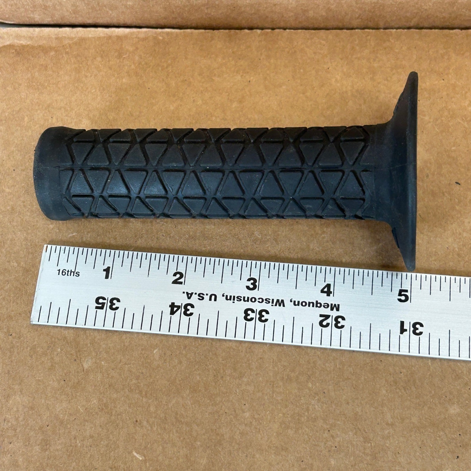 VTG Old School AME Triangle Pattern Handlebar Grips Black BMX MX Pair 4.75 Inch