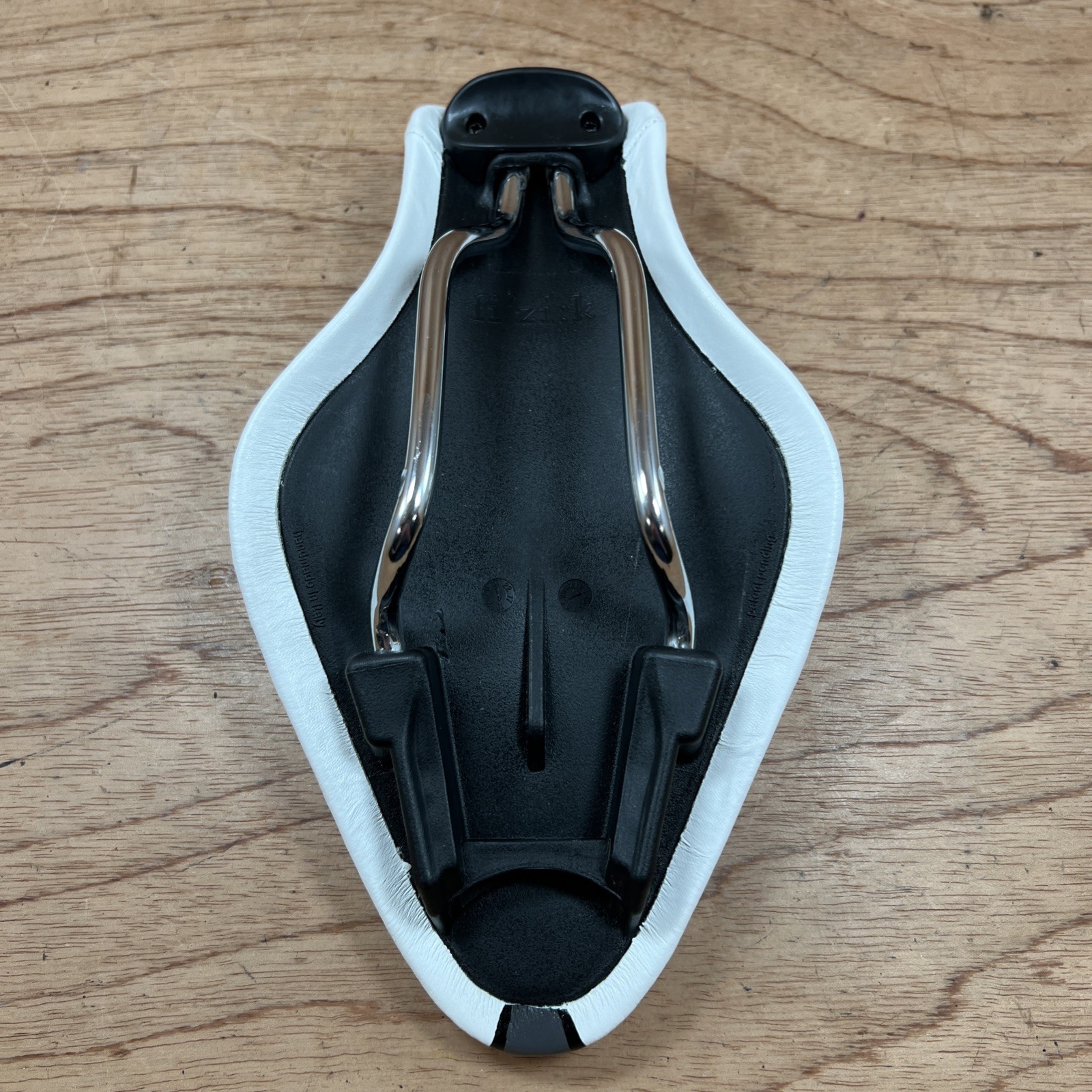 Fizik Tritone 6.5 Saddle Bicycle Seat triathalon stub nose short seat