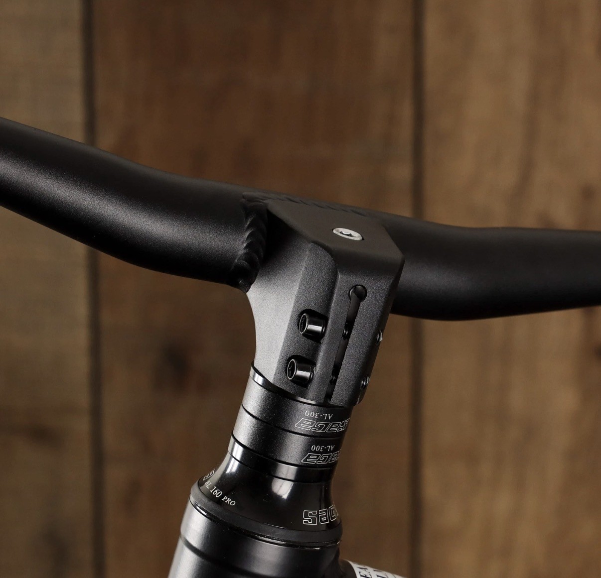 NEW SATORI DELTA 740mm Bicycle Handlebar 31.8mm Clamp 20mm Rise Black Bike