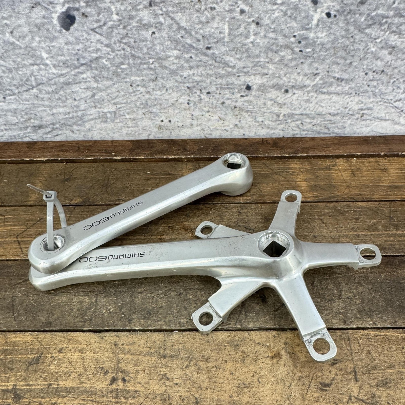 Vintage Shimano 600 Crank Set 165 Mm FC-6207 Double 130 BCD 165mm Road Japan