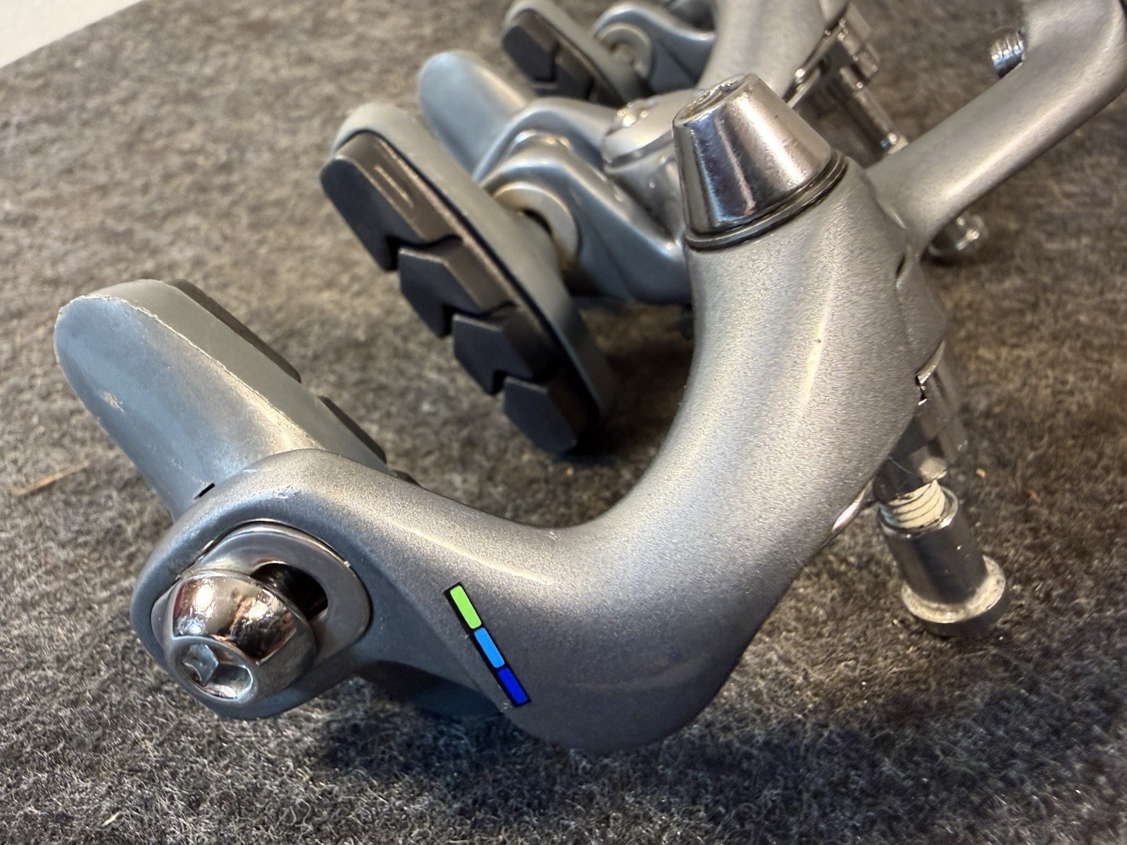 New-Old-Stock Shimano 600/Ultegra Brake Caliper Set…BR-6400.