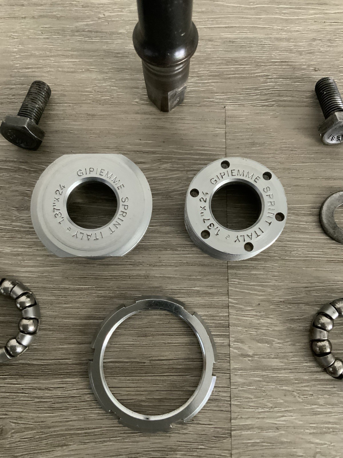 GIPIEMME SPRINT BOTTOM BRACKET 68–114 MM BSA THREADED CAMPAGNOLO SPINDLE
