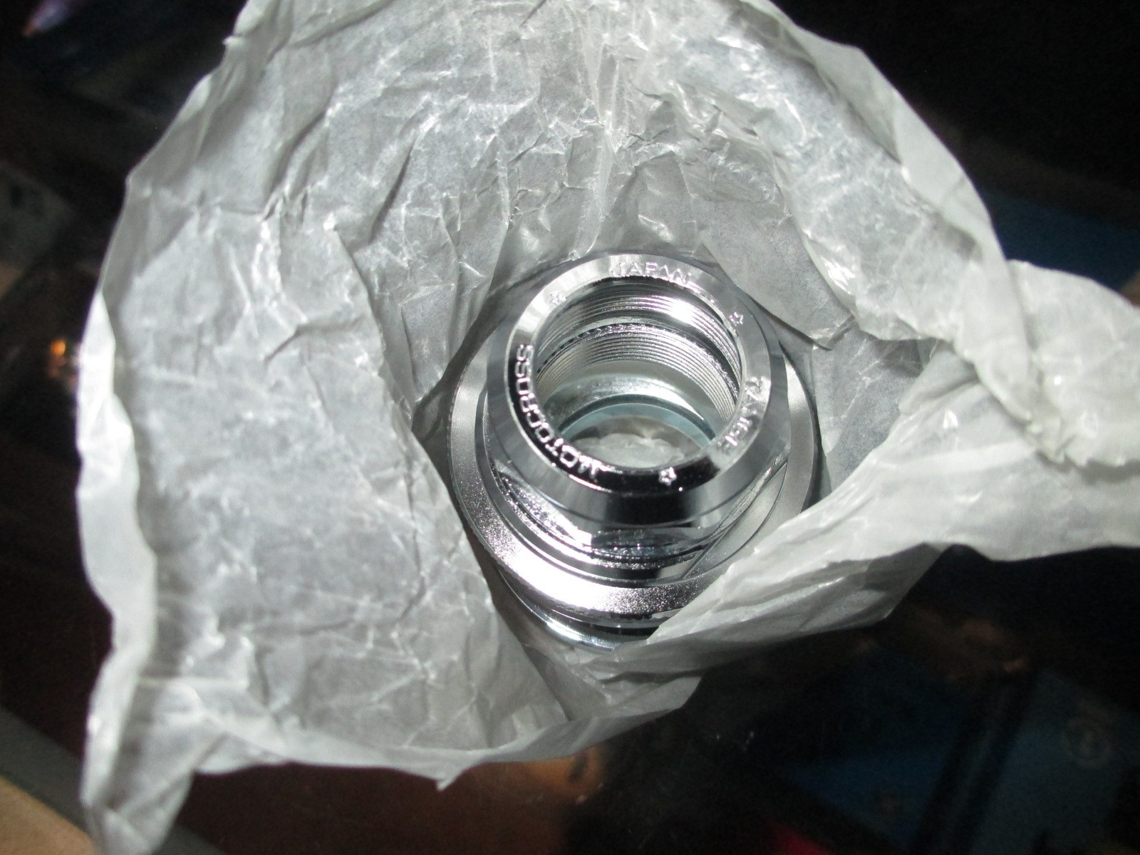 Tioga Bear Trap 2 headset for a 1″ threaded fork – 32.7×26.4 Chrome Plated – NEW