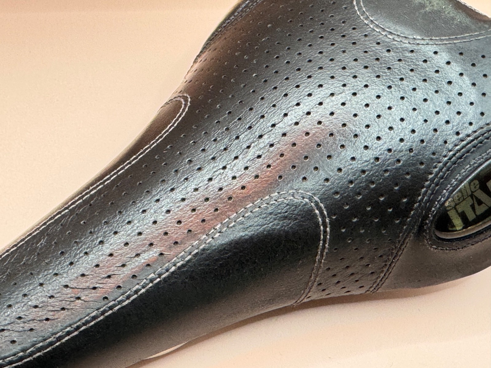 SELLE ITALIA FLITE SADDLE GENUINE GEL TITANIUM STAYS 295 GRAMS 143 MM X 280 MM
