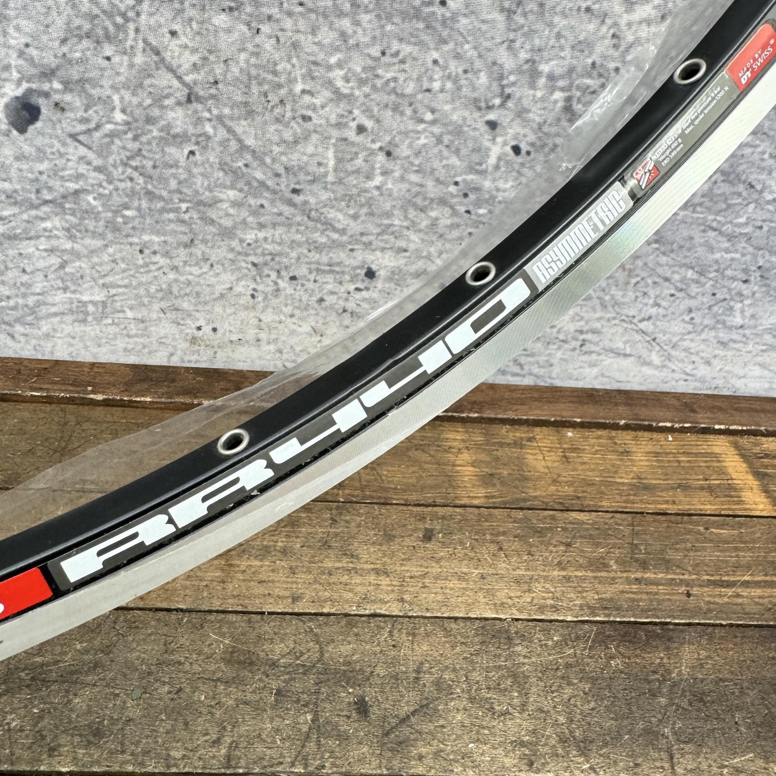 DT Swiss RR-440 700c Rim 28H 28 Hole RR440 Clincher Road Asymmetric Presta Hoop