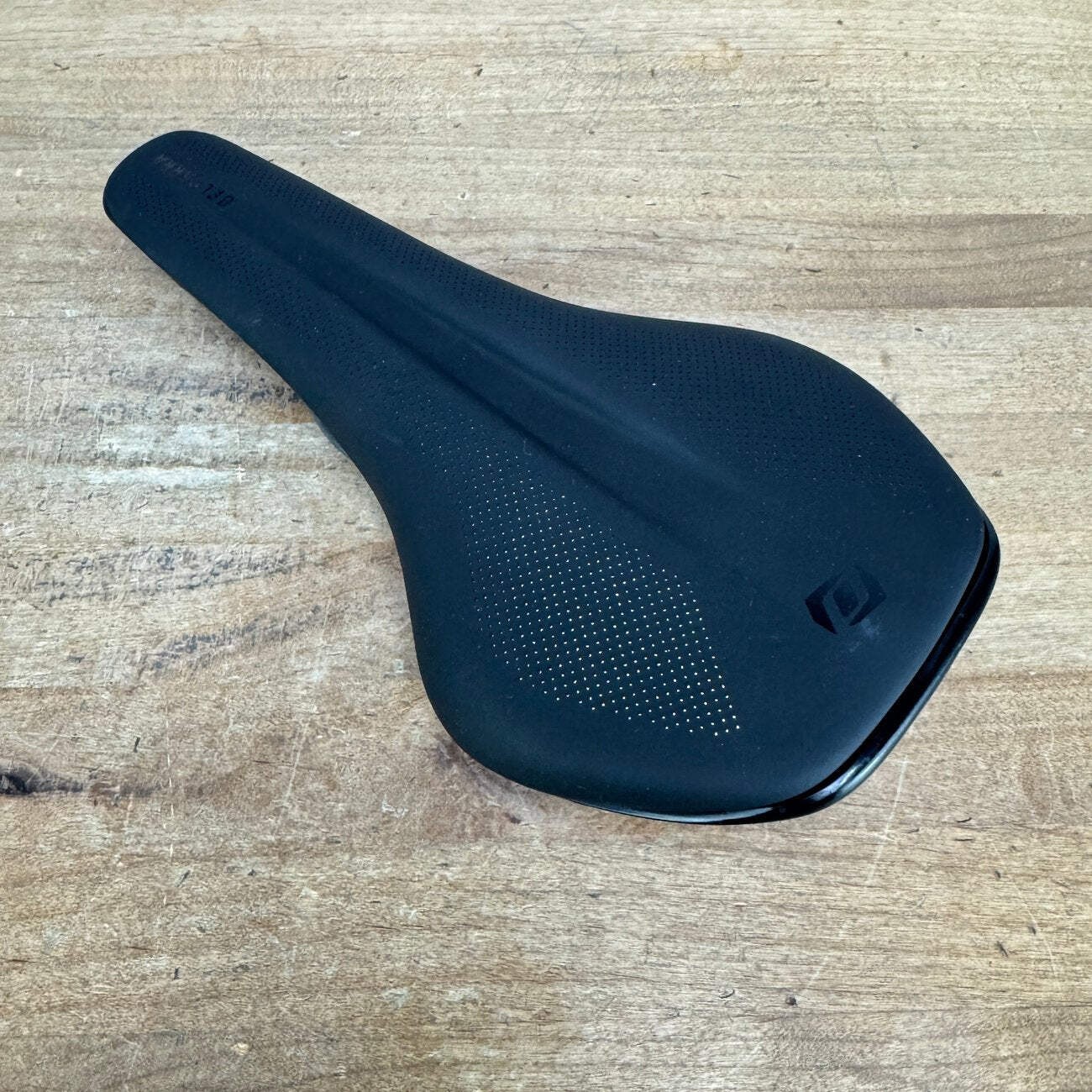 Mint! Syncros Belcarra Regular SL 130mm 7x9mm Carbon Rails Bike Saddle 201g
