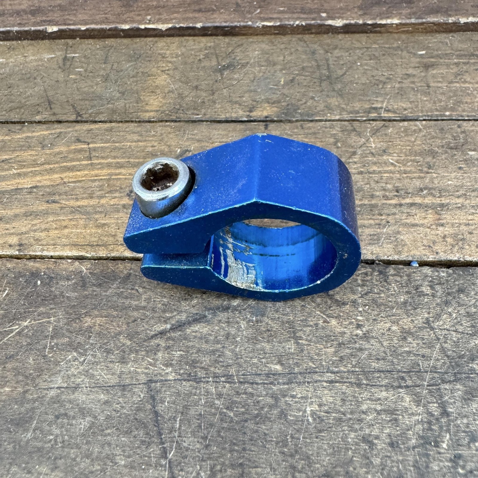 Old Schoo BMX Seatpost Clamp 28.6mm Blue Alloy Bolt-Only BMX Bike Part