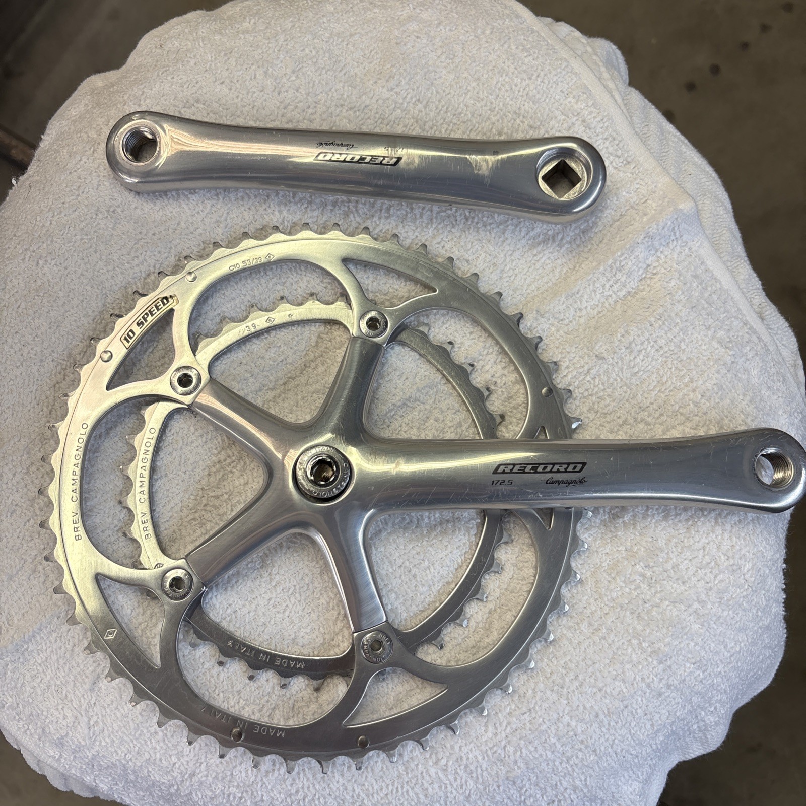 CAMPAGNOLO RECORD 10 SPEED ROAD BICYCLE 172.5 MM 53/39 TOOTH CRANK SET