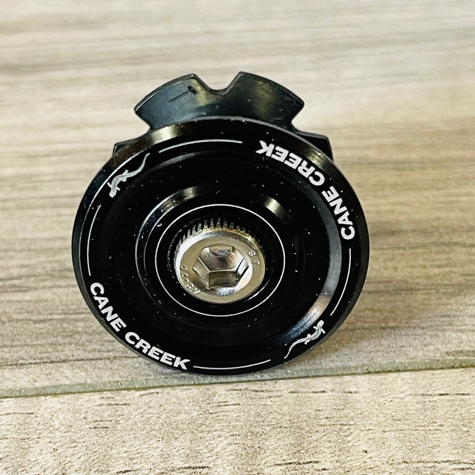 Cane Creek 1 1/8 Threadless Headset Top Cap Black Aluminum + Bolt & Star Nut