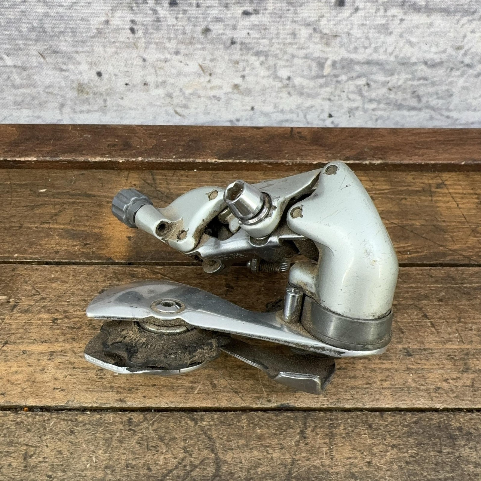 Vintage Shimano 105 RD-1055 Rear Derailleur 7 Speed Short Cage Silver Japan 245g