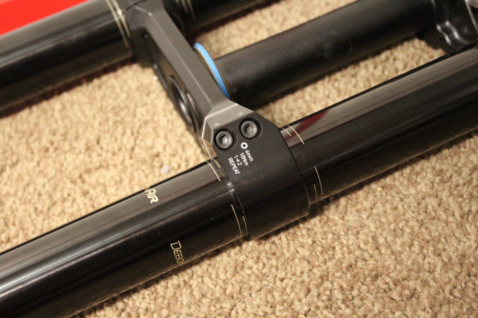 NEW RockShox BoXXer Suspension Fork 29″ 200mm 20x110mm DH Downhill Straight MTB