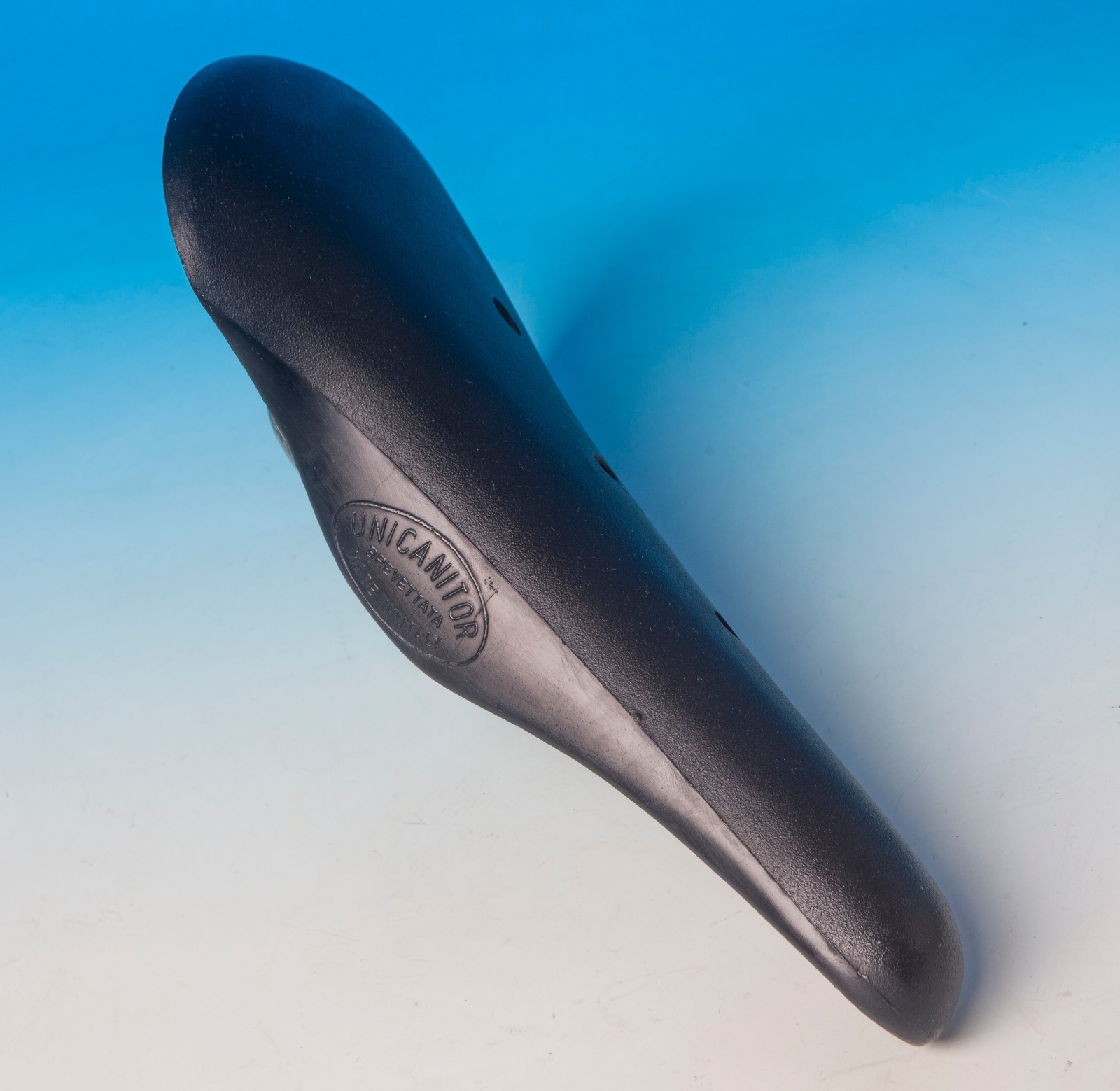 Cinelli UNICANITOR NYLON SADDLE NOS 276x158mm 298 size ROAD/TRACK ICON