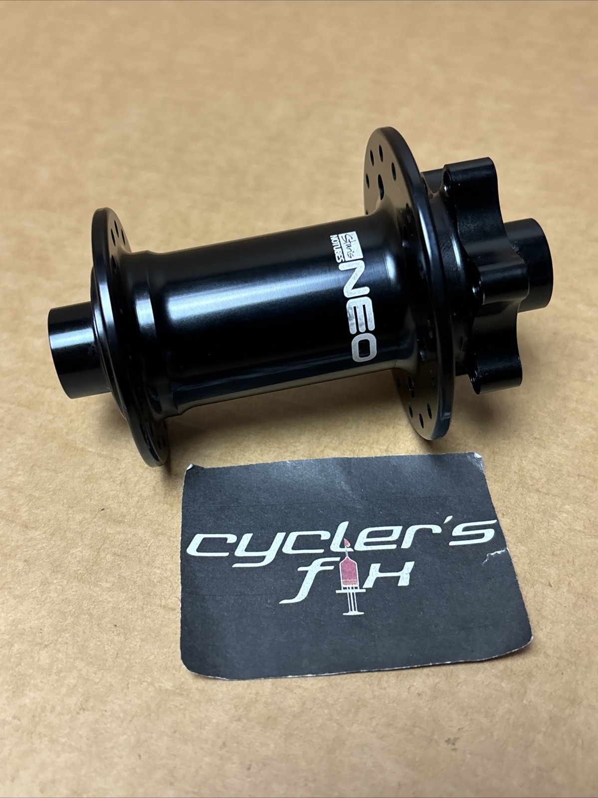 NEW 32H Stan’s NoTubes Neo Bicycle Front Hub 15×100 TA 6 Bolt Disc Gravel Road