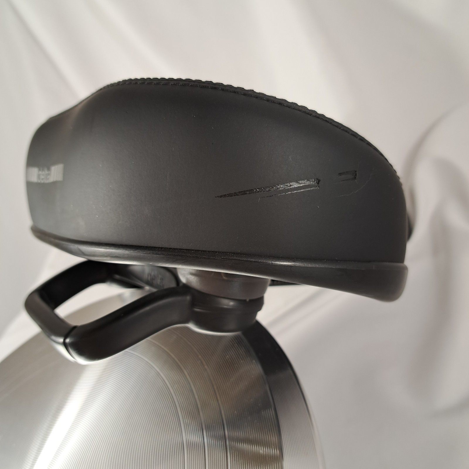 Delta Comfort Saddle Cruiser Bike Seat – Memory Foam – Dual Shock – New
