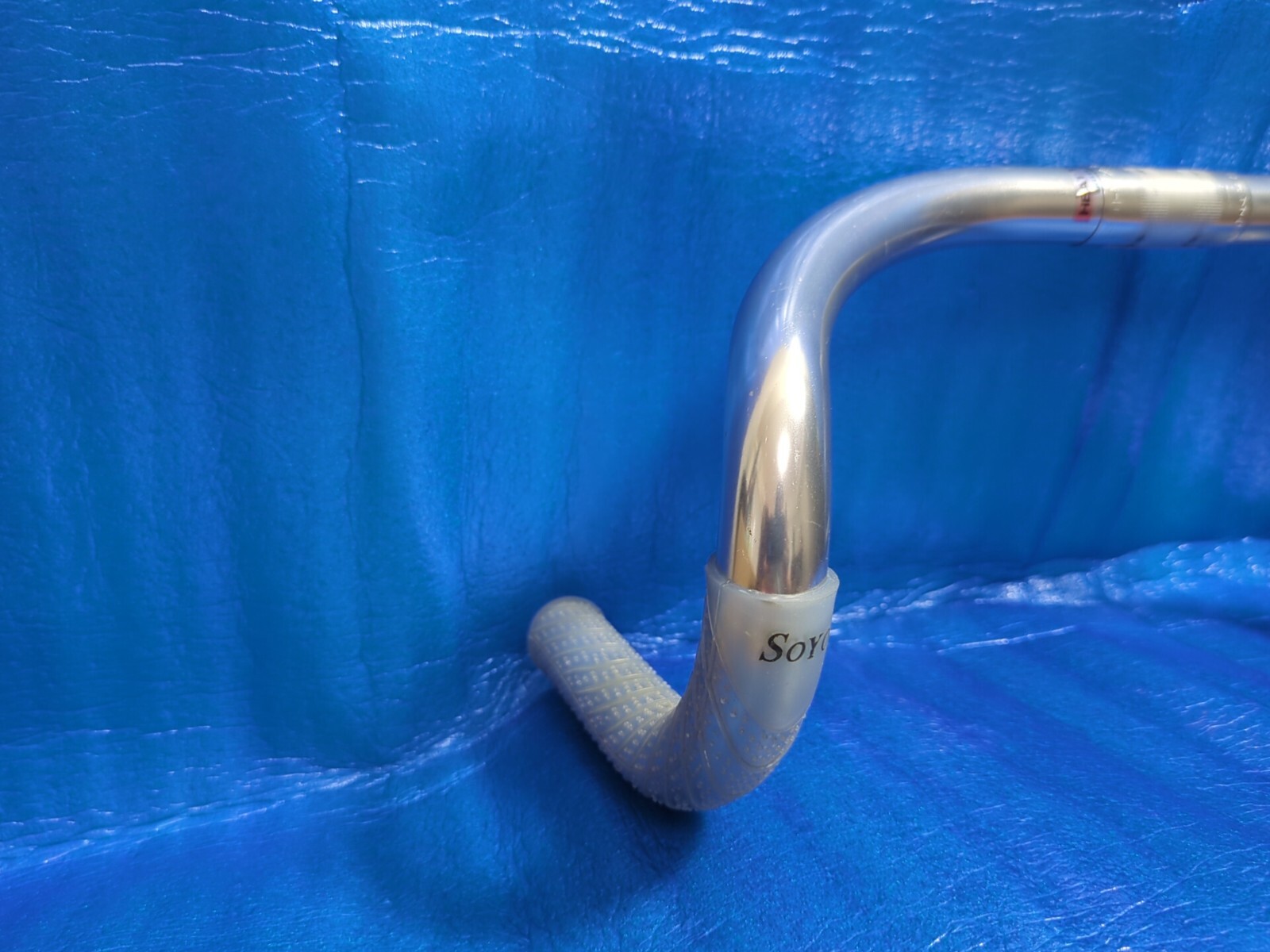 Nitto B125 AA 370mm NJS Handlebar + Soyo Grips