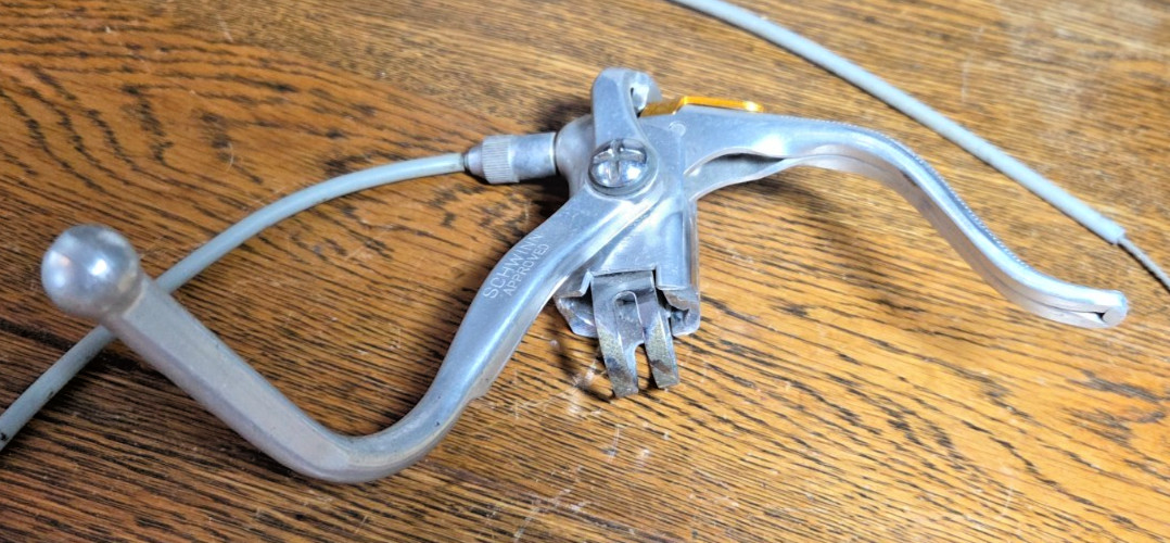 Vintage Dia-Compe Drop Brake Levers & Weinmann Center-Pull Calipers