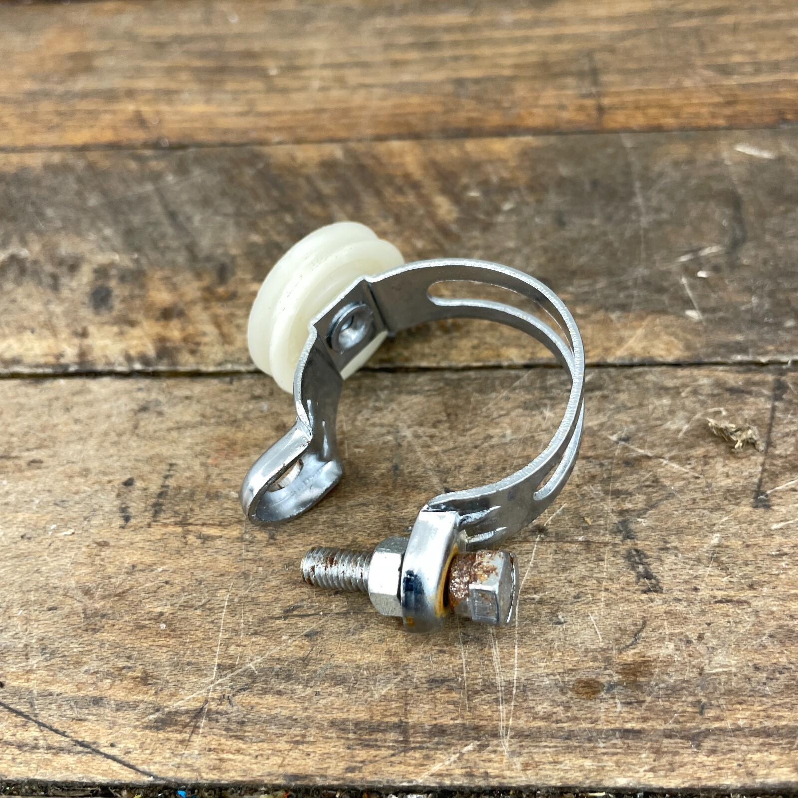 Vintage Suntour Downtube Cable Guide Pulley Clamp On 28.6 mm Road Bike C5