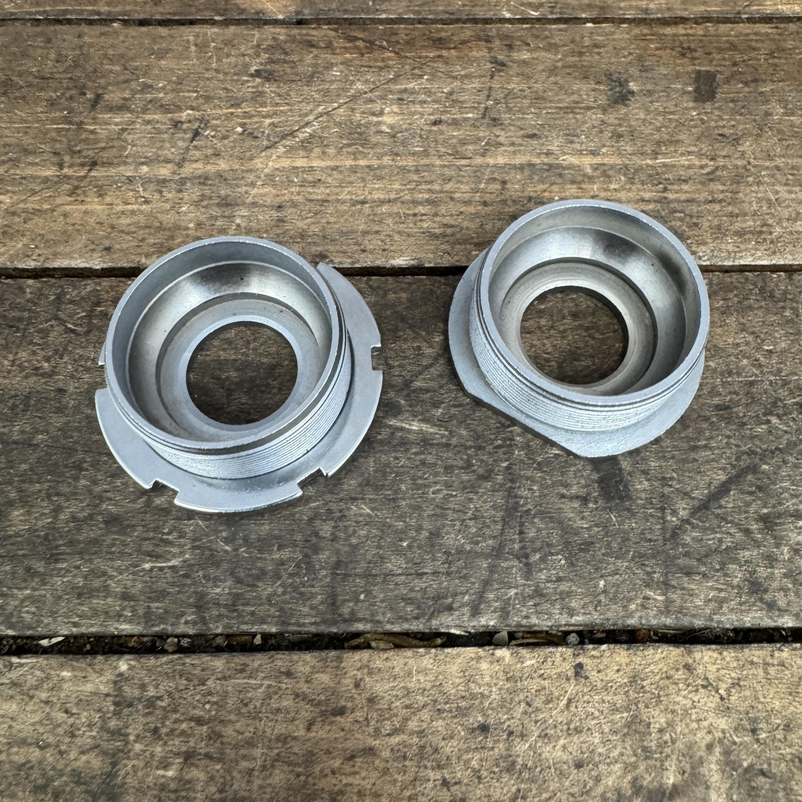 Vintage Suntour Superbe Bottom Bracket Cups NOS 1.37×24 BSA English Square Taper