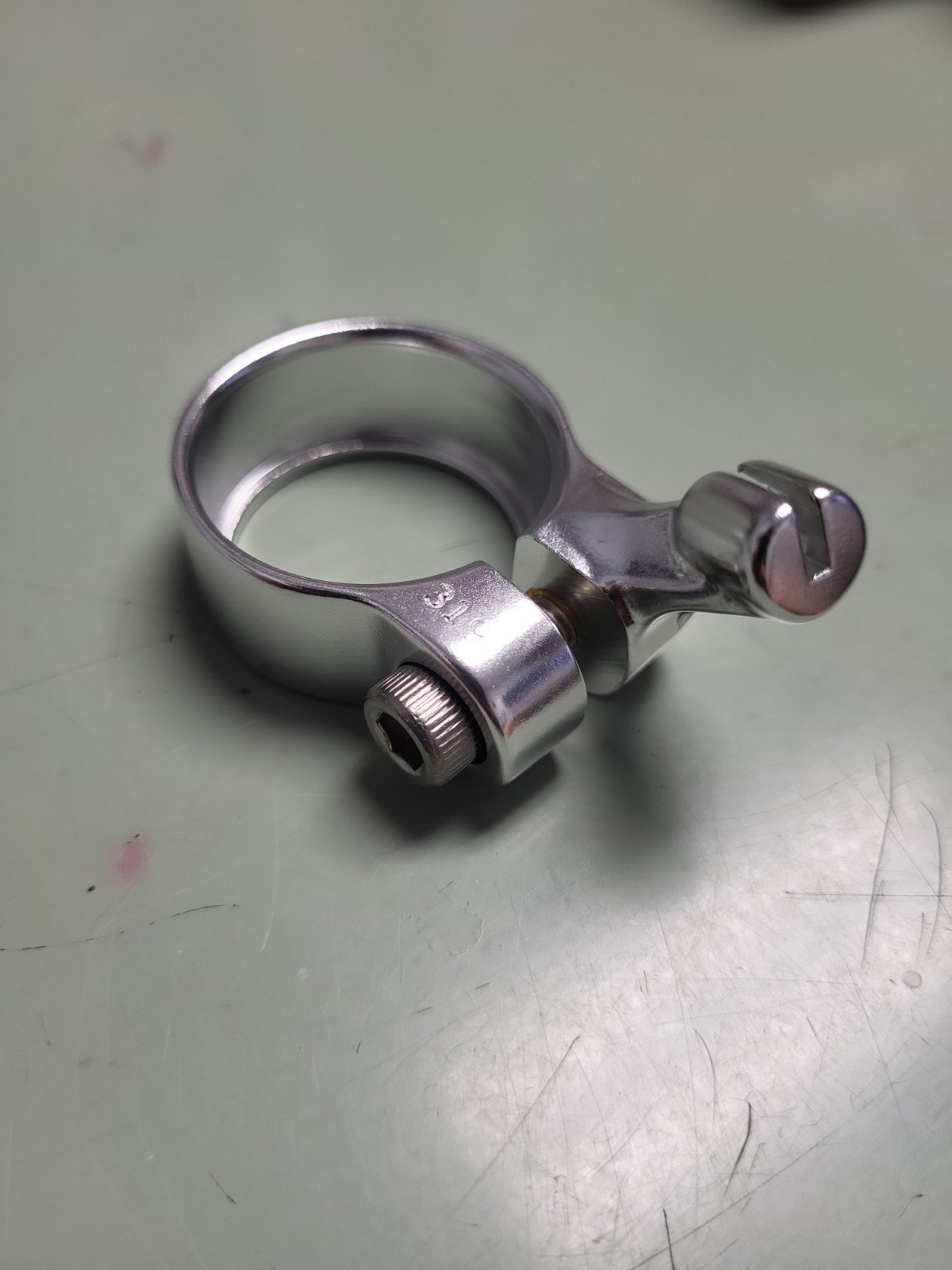 NOS Seatpost Clamp Integrated Cable Guide Hanger 31.9mm BOLT ON Alloy