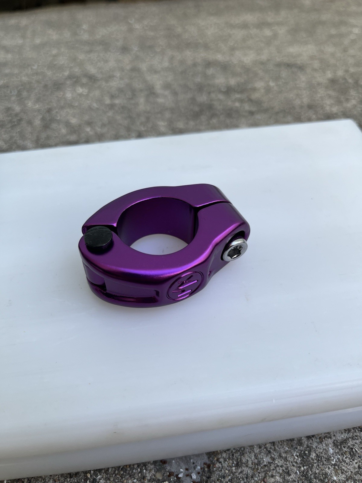 DIA-COMPE MX 1500 HINGED SEAT POST CLAMP 25.4mm 1″ New Bmx Purple Bike