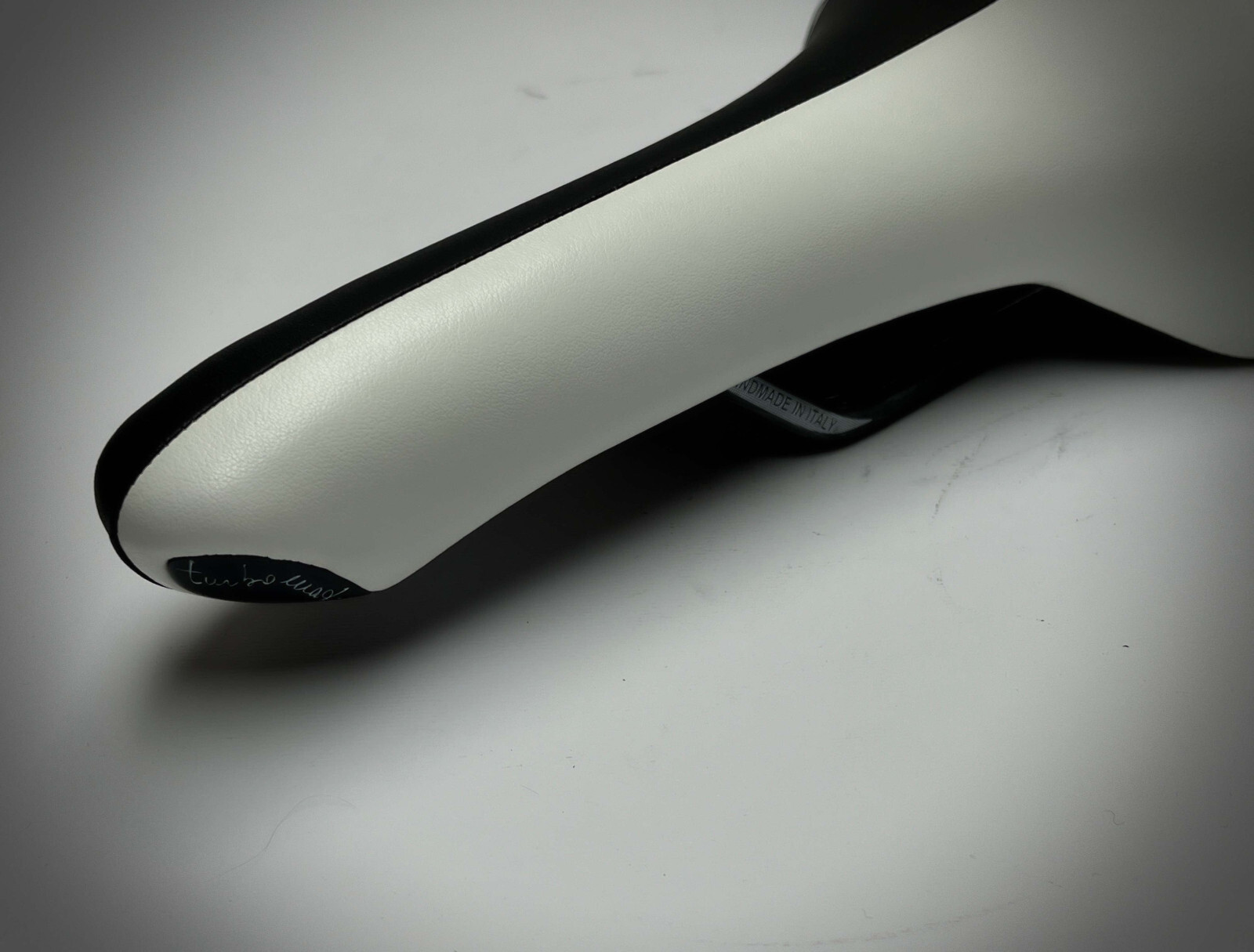 Nos Selle Italia Turbomatic White And Black Leather Saddle Carbon New From 2009