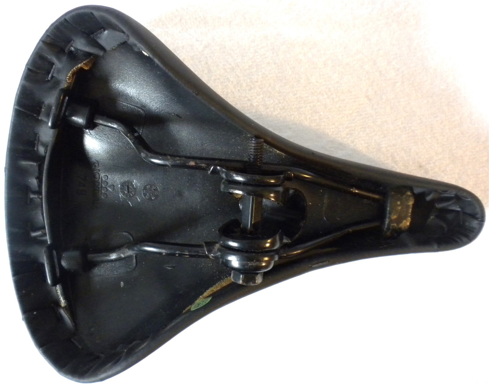 CIONNLI 748 ULTRA 2 SOFT PADDED BLACK GEL ADULT BICYCLE BIKE SEAT GOOD CONDITION