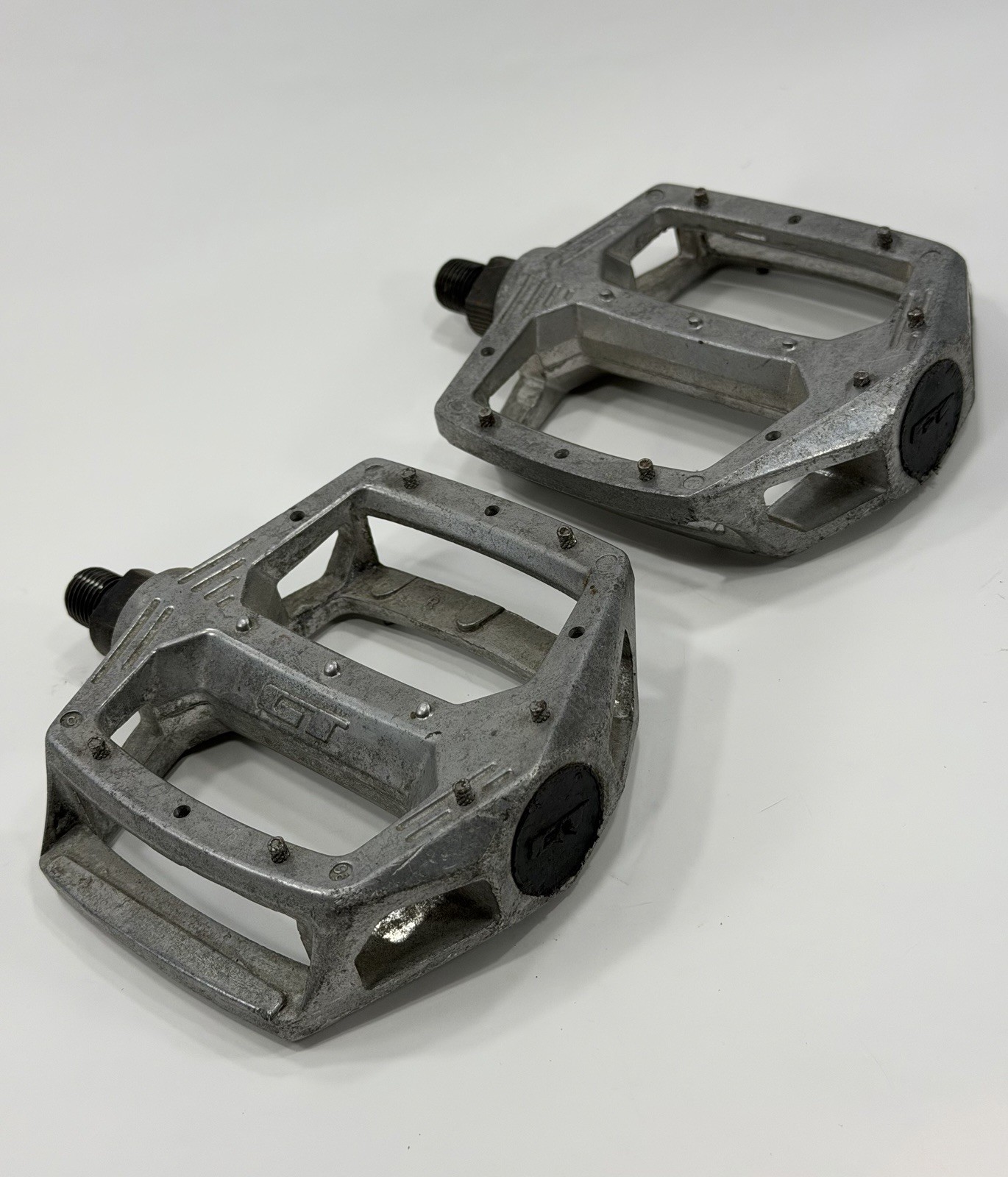 GT Platform Pedals 1/2 in Silver OPC Pair Old School BMX Freestyle Gen 1 Pins OG