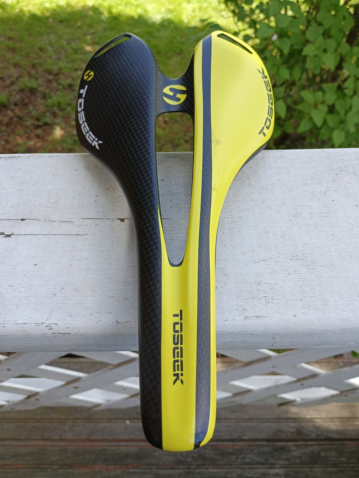 TOSEEK Full Carbon Fiber Bicycle Saddle Hollow Racing Seat 3.77 oz Yellow/Black