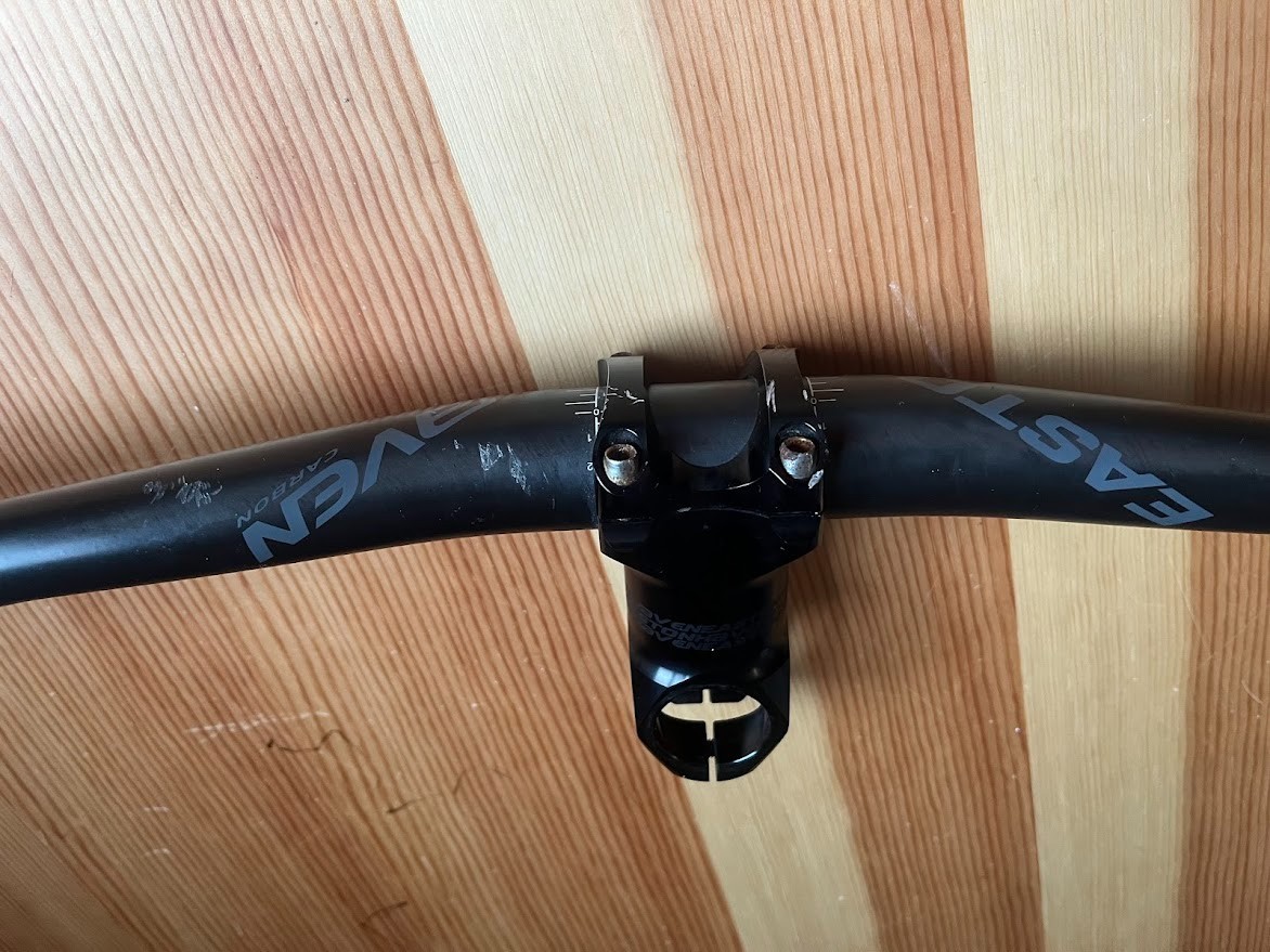 Easton EC90 SL carbon fiber flat handlebar 31.8mm, 730mm with stem