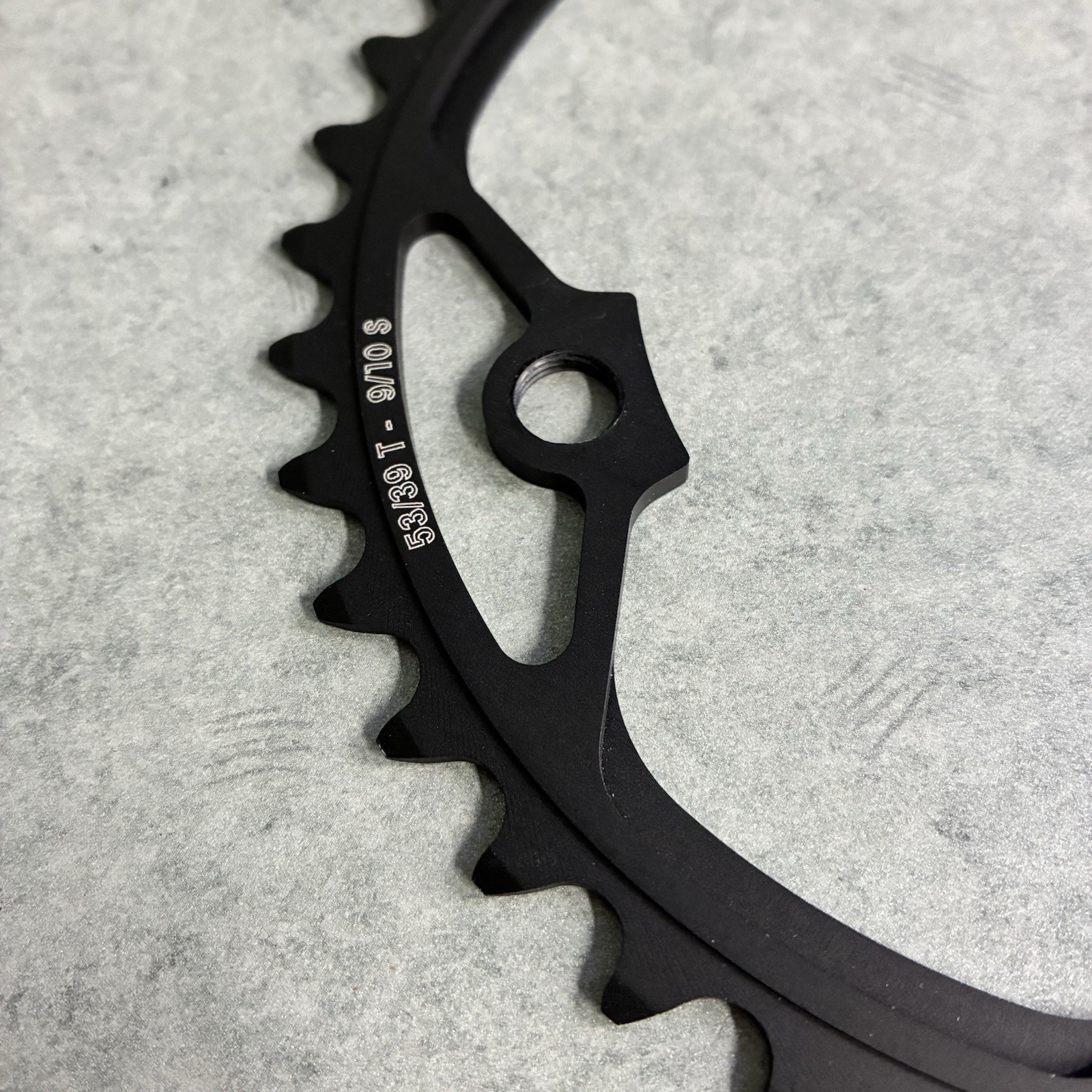 NOS ZIPP VUMA Quad Chainrings 53/39t With 110 x 4 BCD 10 Speed Black TAKE OFF