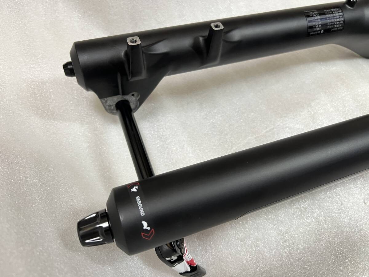 NEW ROCKSHOX ZEB BSE A2 160mm 27.5 Boost 15×110 Fork 38mm Uncut Steerer OEM X