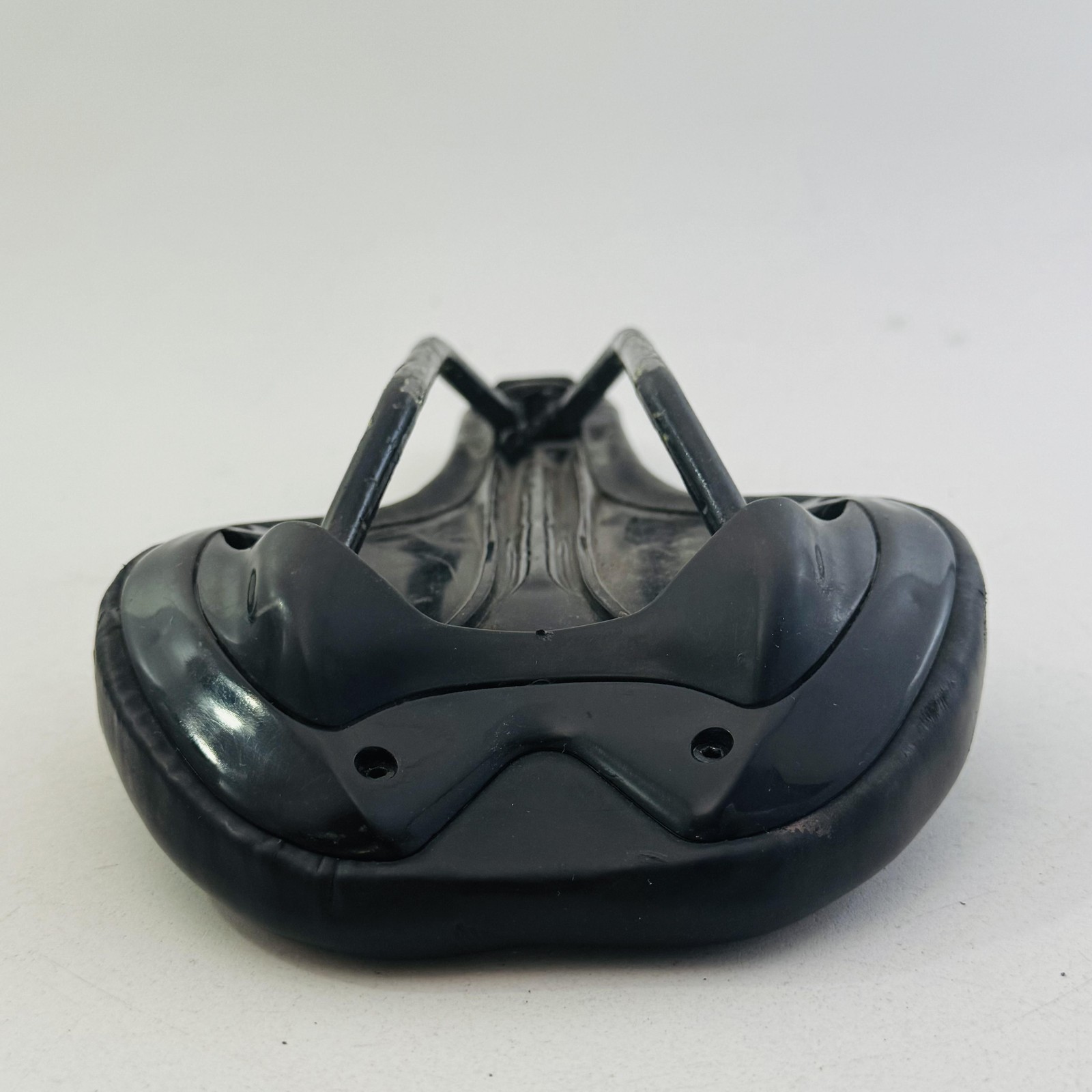 Raleigh Bicycle Saddle Seat Black Racing Steel Rails Road MTB Hybrid Bike A82