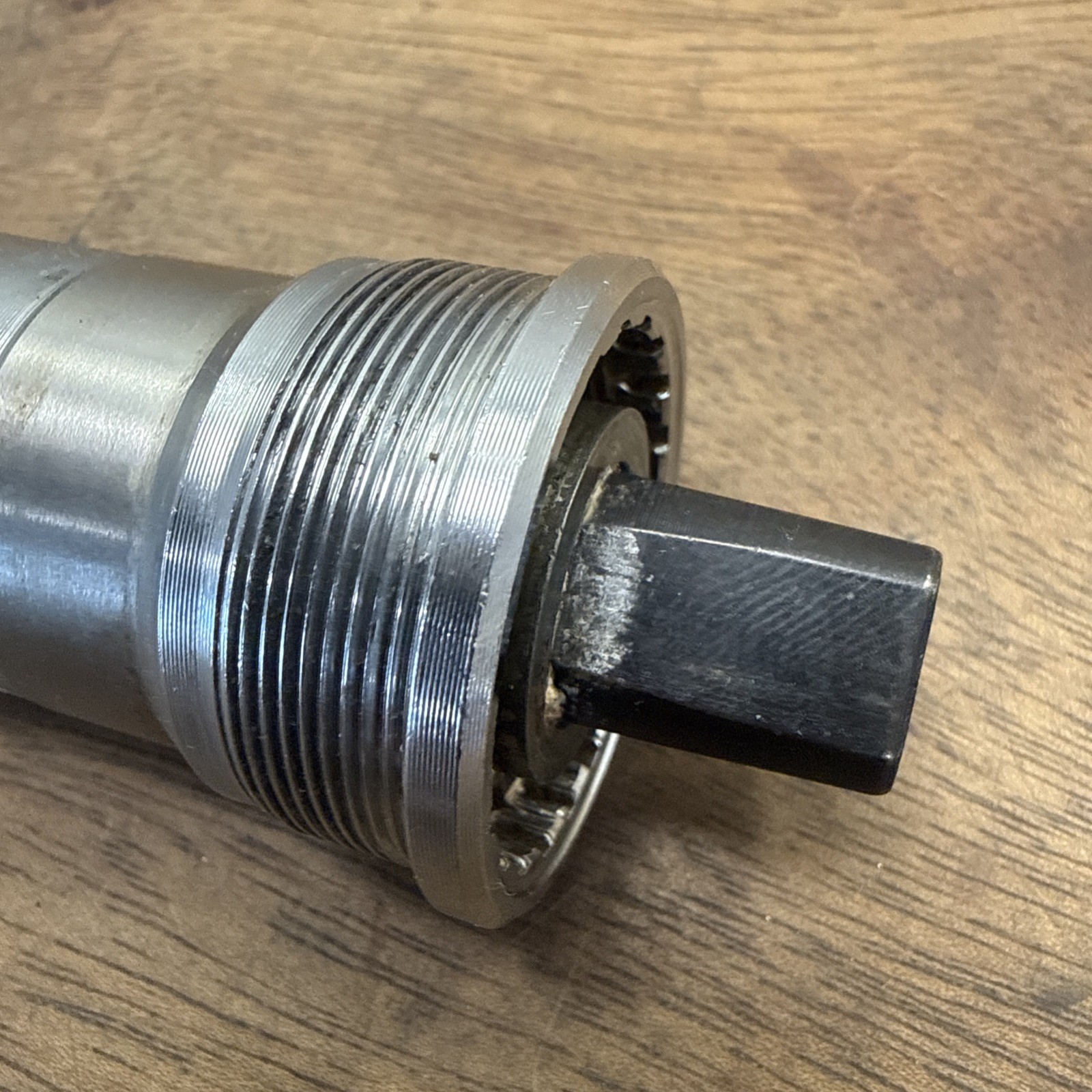 Shimano BB-UN52-E Bottom Bracket Triple 113mm 68mm English