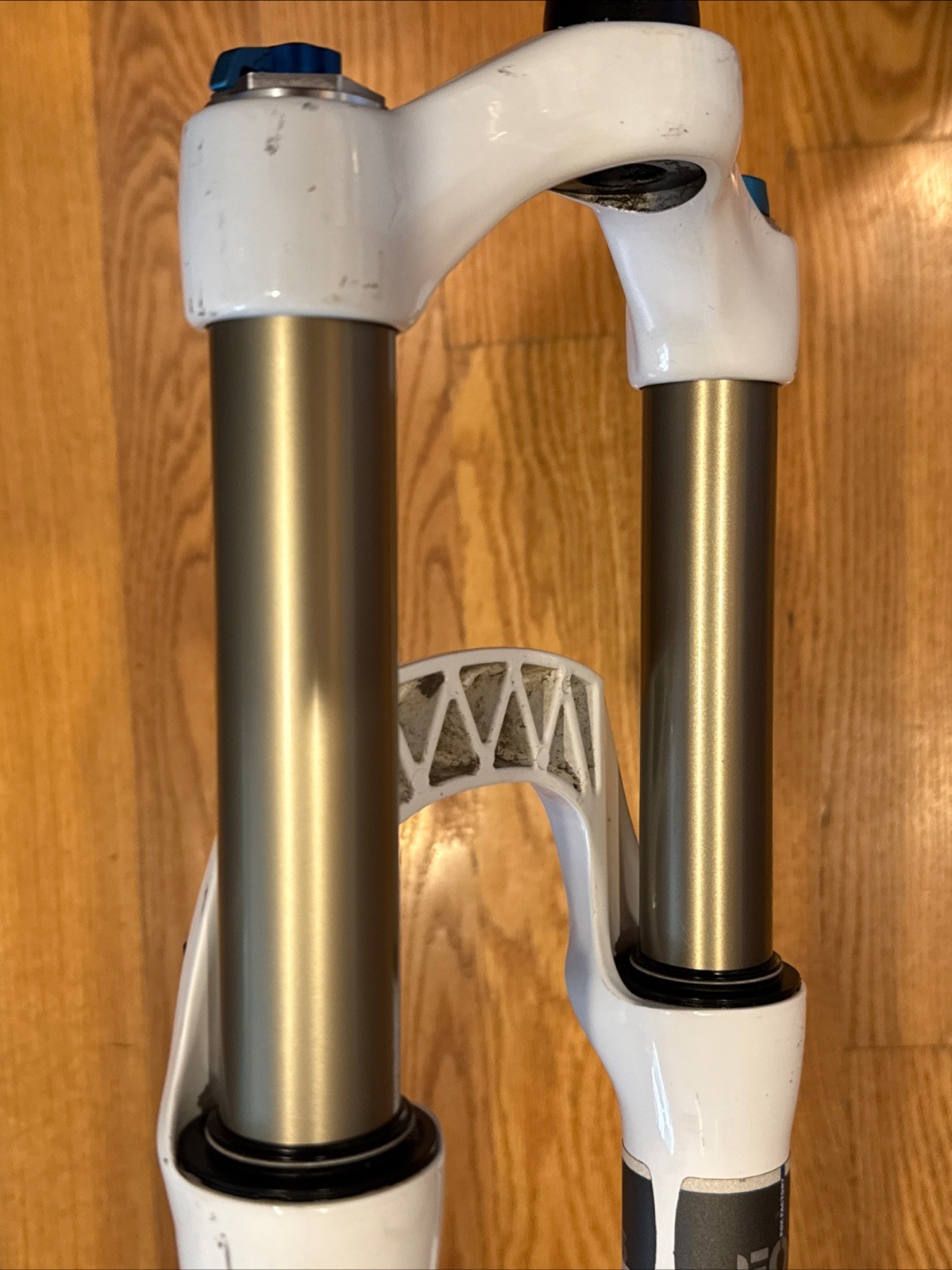 Fox Talas 32 RL 26″ Suspension Fork 130mm – 1 1/8” Straight – PM Disc Brake
