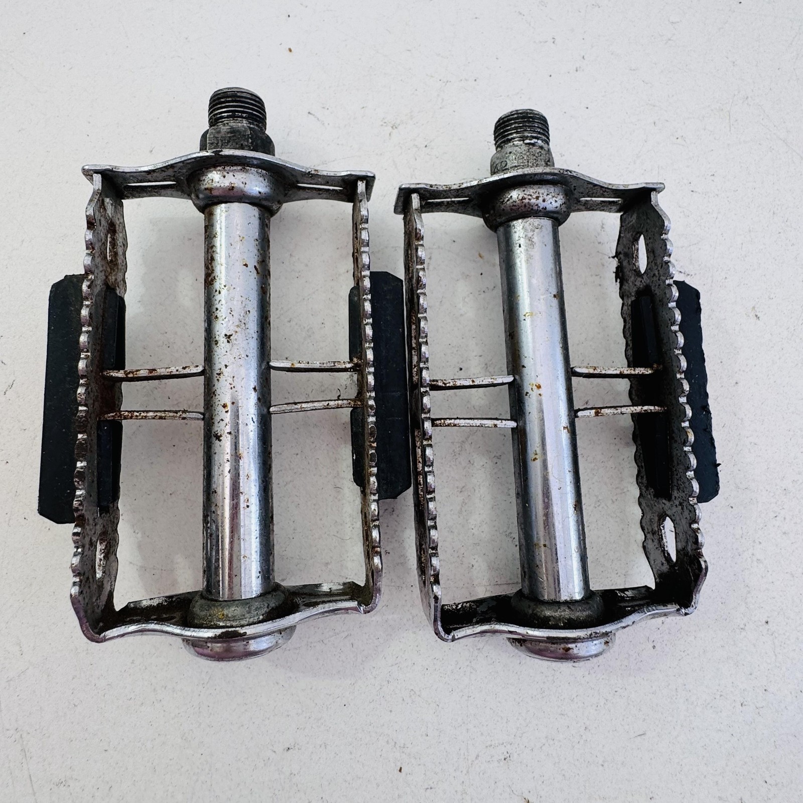 Vintage Union U40 Platform Pedals Pair 9/16 In Silver Reflectors Germany A36