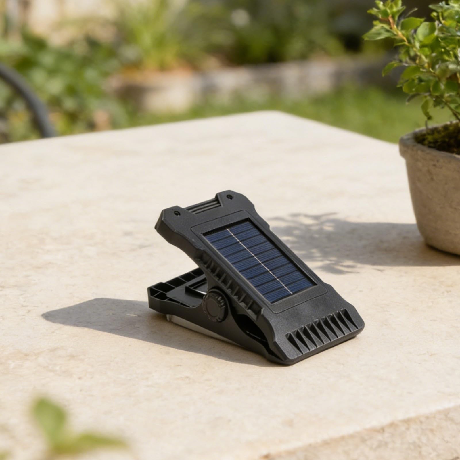 Outdoor Clip-On Solar Light with Motion Detection USB Rechargeable LED Lamp