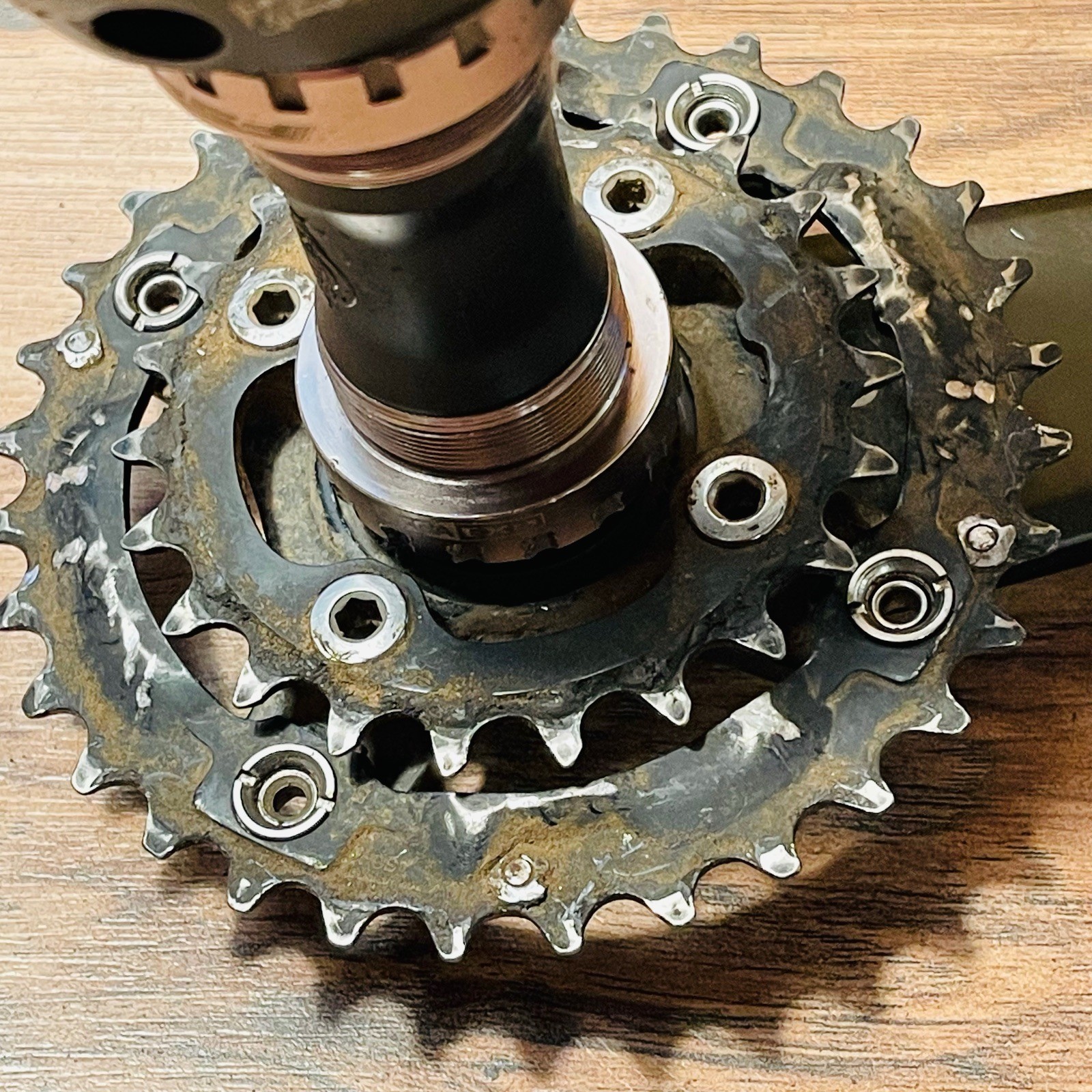 Shimano Saint FC-M800 175 Hollowtech II Crankset 104BCD 22 32 2X + BB