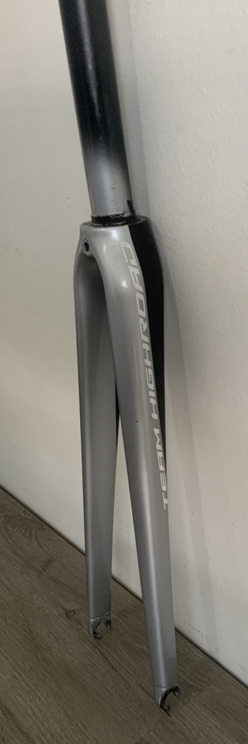 TEAM HIGH CARBON FORK 700C 1 1/8 INCH THREADLESS 190 MM STEERER 336 GRAMS