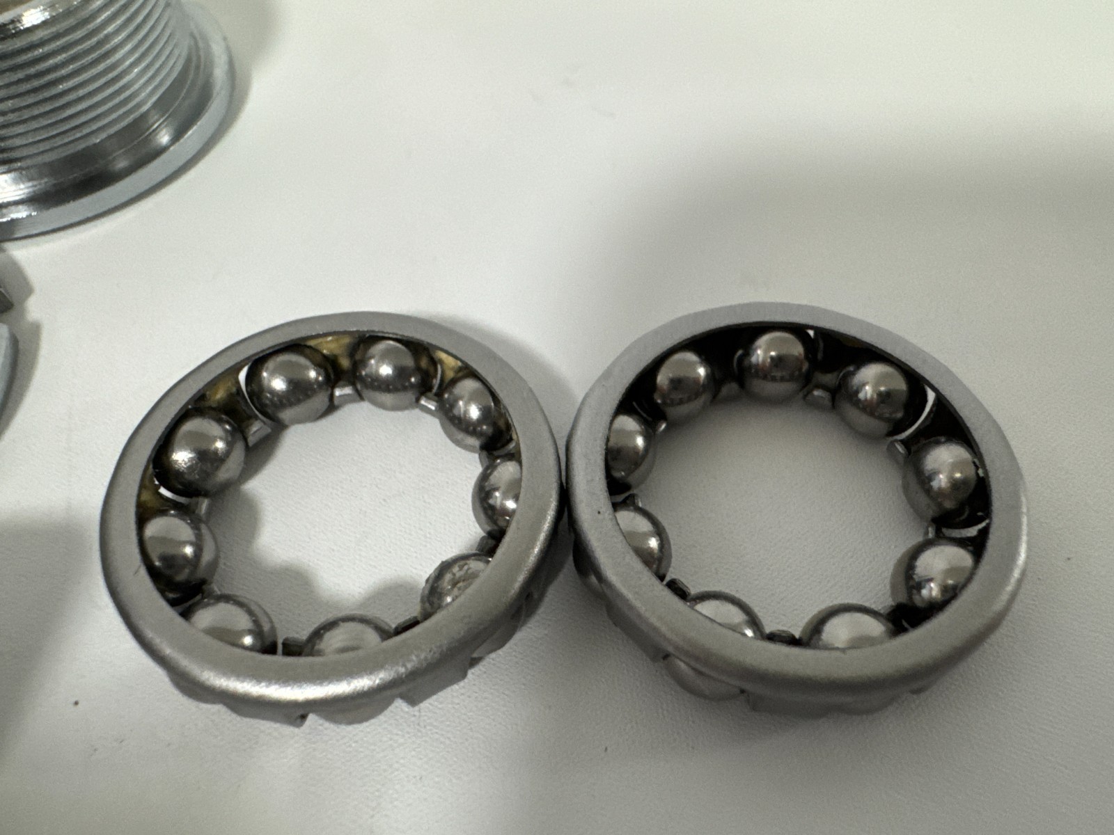 Shimano 600 EX Arabesque BB-6200 Bottom Bracket English 68-116