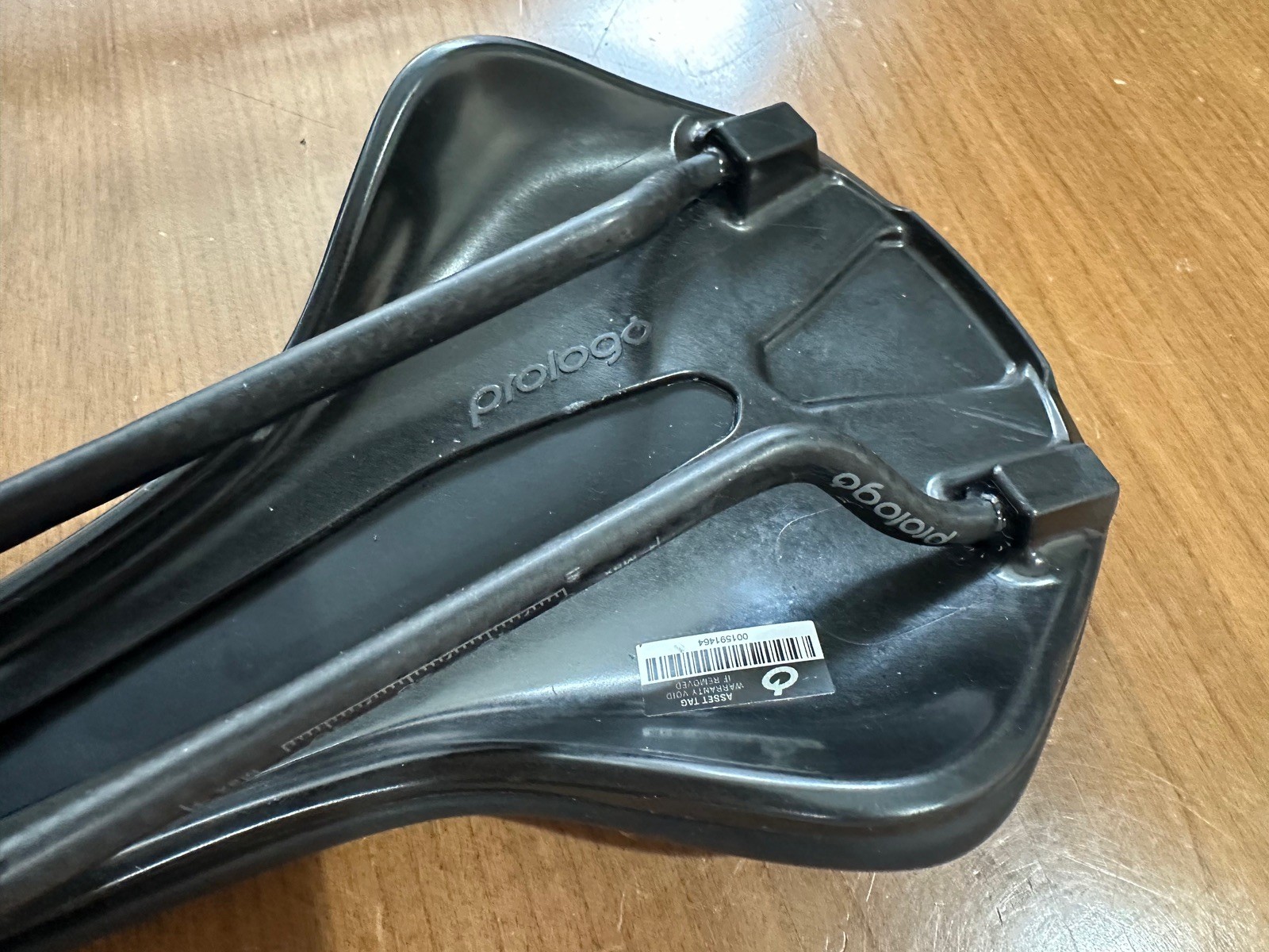Prologo Nago R4 245 x 147 mm NACK Road Cycling Saddle Carbon Rails