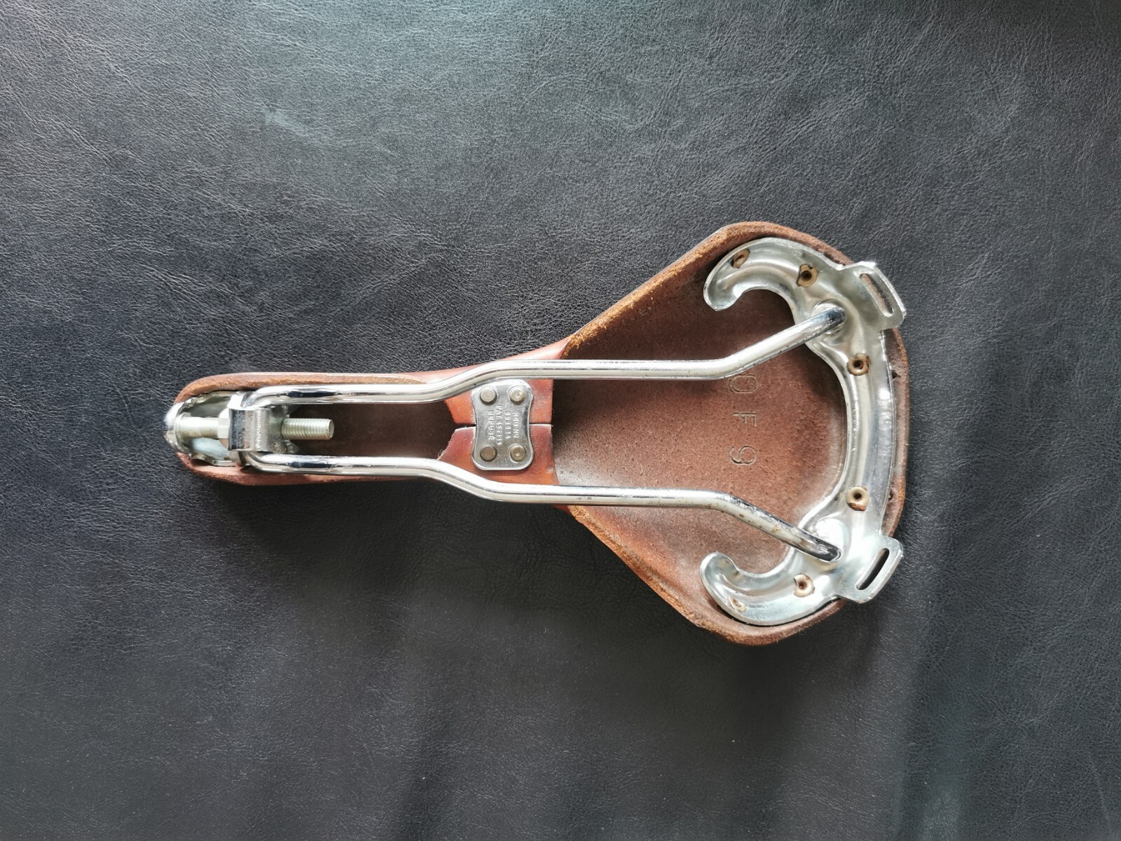 Brooks Saddles B15 Swallow Leather Bicycle Saddle Brown Chrome Rails Men’s
